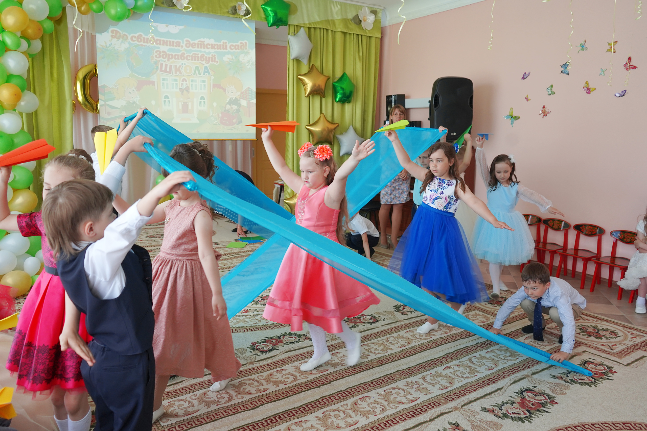 Фотосъемка видеосъёмка фотограф видеооператор новогодних утренников  в. Фотограф, видеооператор Нина Коршунова