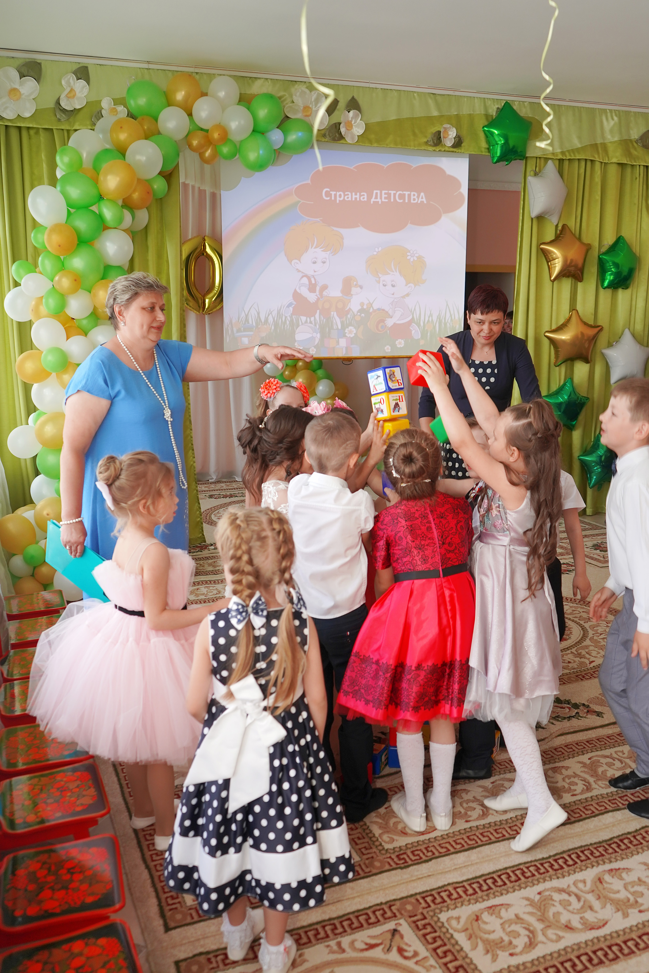 Фотосъемка видеосъёмка фотограф видеооператор новогодних утренников  в. Фотограф, видеооператор Нина Коршунова