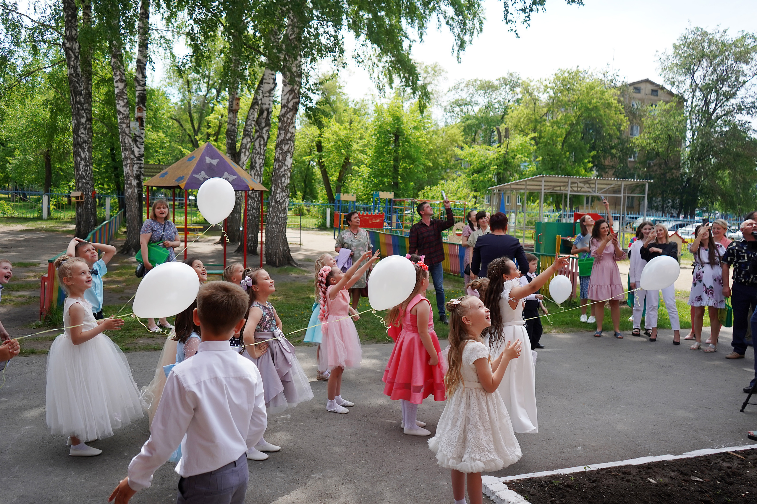 Фотосъемка видеосъёмка фотограф видеооператор новогодних утренников  в. Фотограф, видеооператор Нина Коршунова