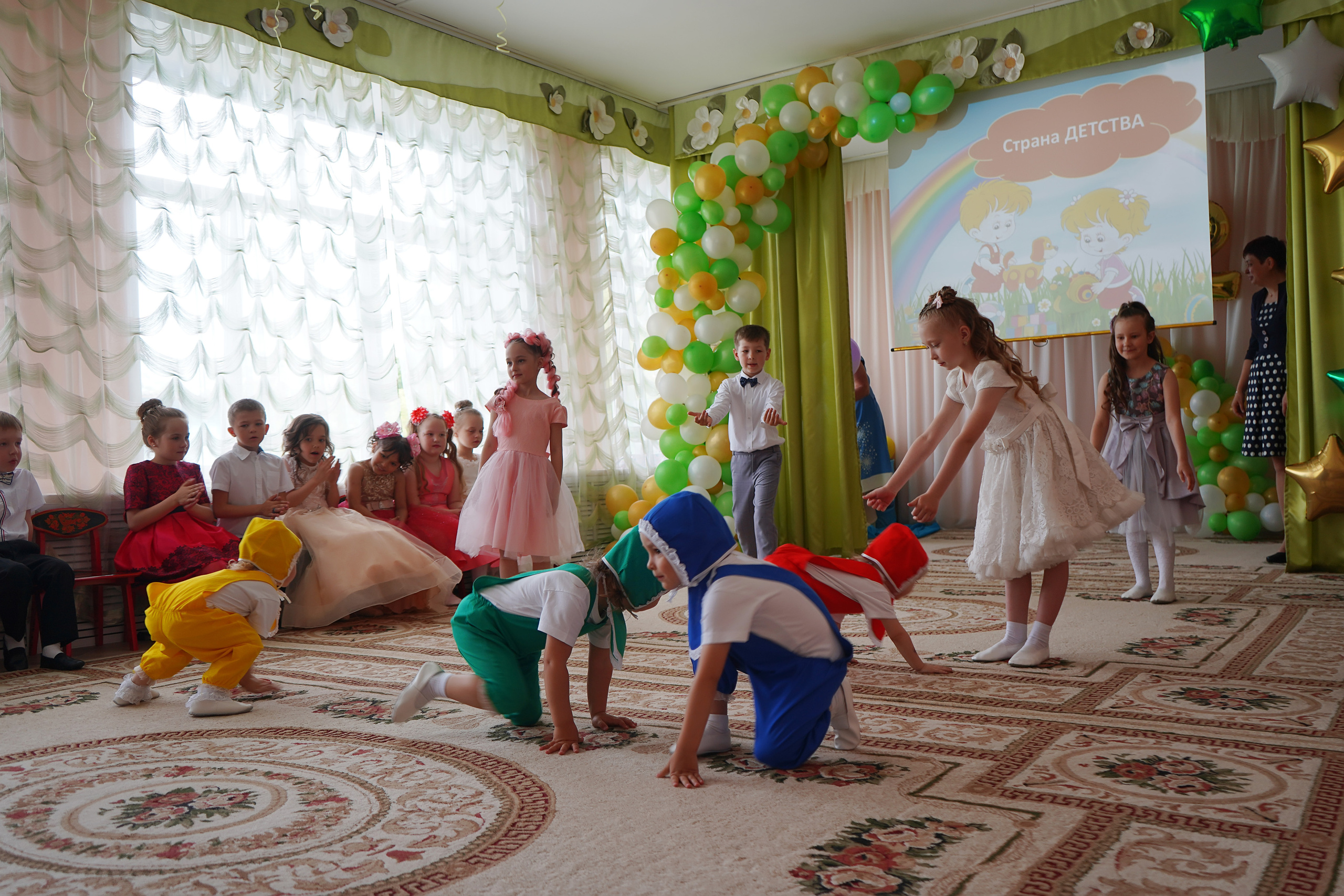 Фотосъемка видеосъёмка фотограф видеооператор новогодних утренников  в. Фотограф, видеооператор Нина Коршунова