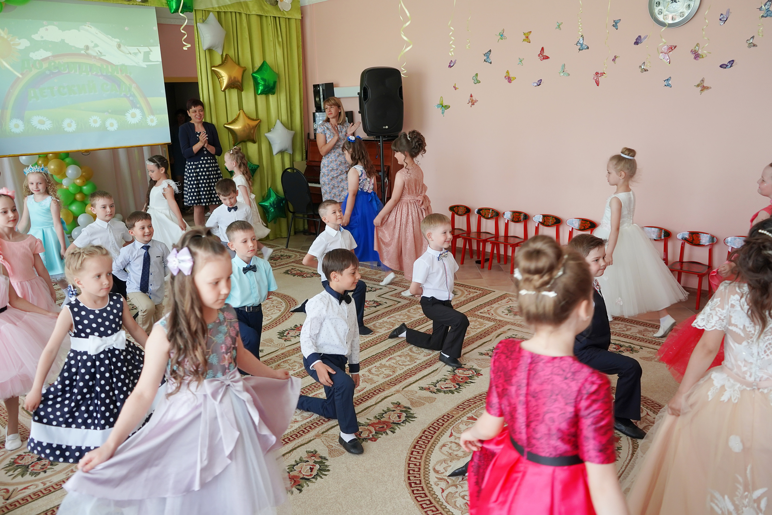 Фотосъемка видеосъёмка фотограф видеооператор новогодних утренников  в. Фотограф, видеооператор Нина Коршунова
