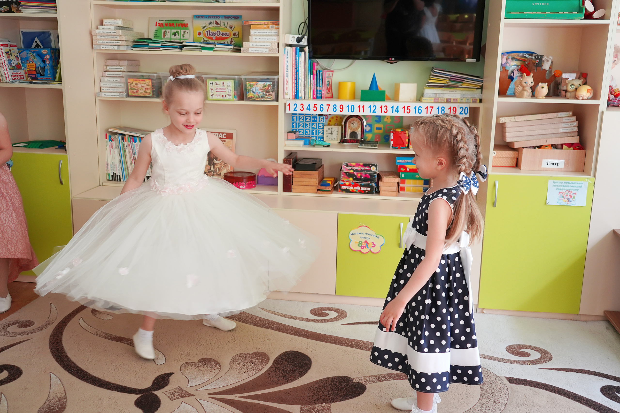 Фотосъемка видеосъёмка фотограф видеооператор новогодних утренников  в. Фотограф, видеооператор Нина Коршунова