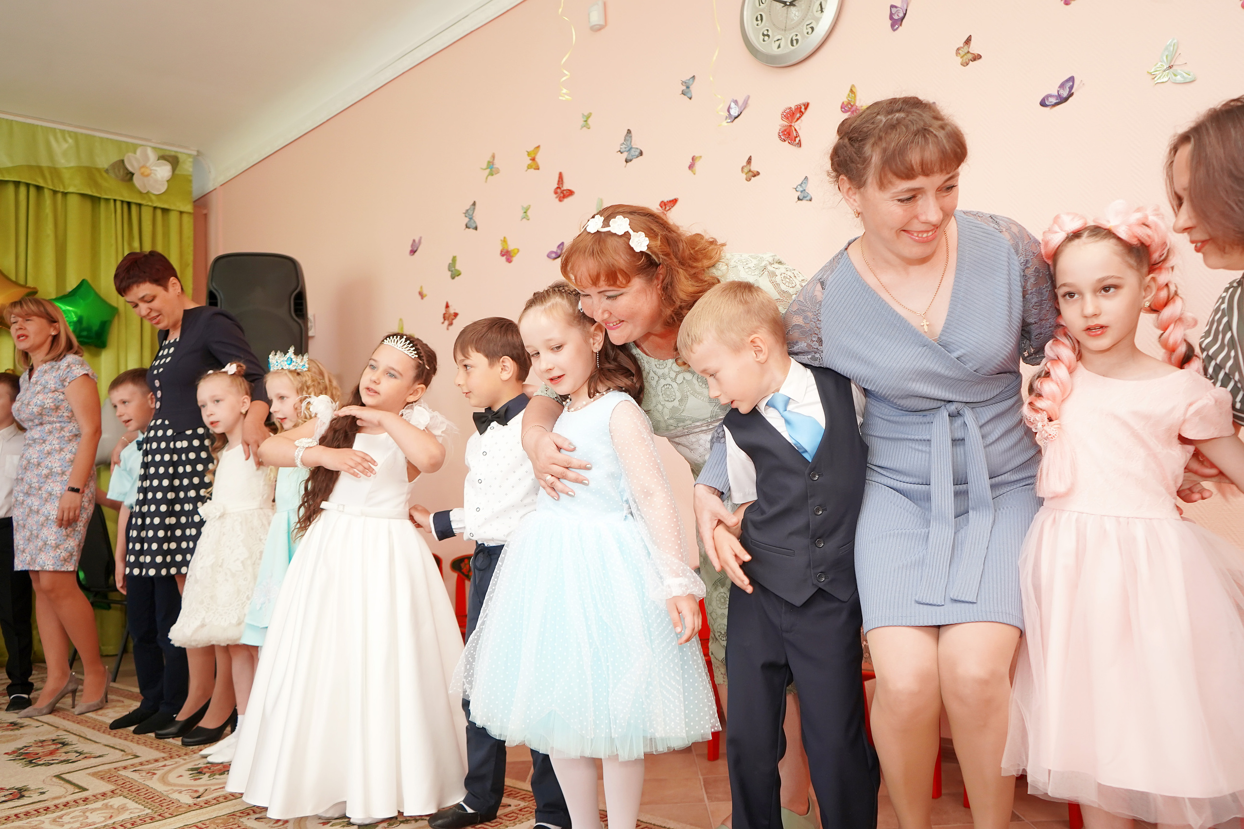 Фотосъемка видеосъёмка фотограф видеооператор новогодних утренников  в. Фотограф, видеооператор Нина Коршунова