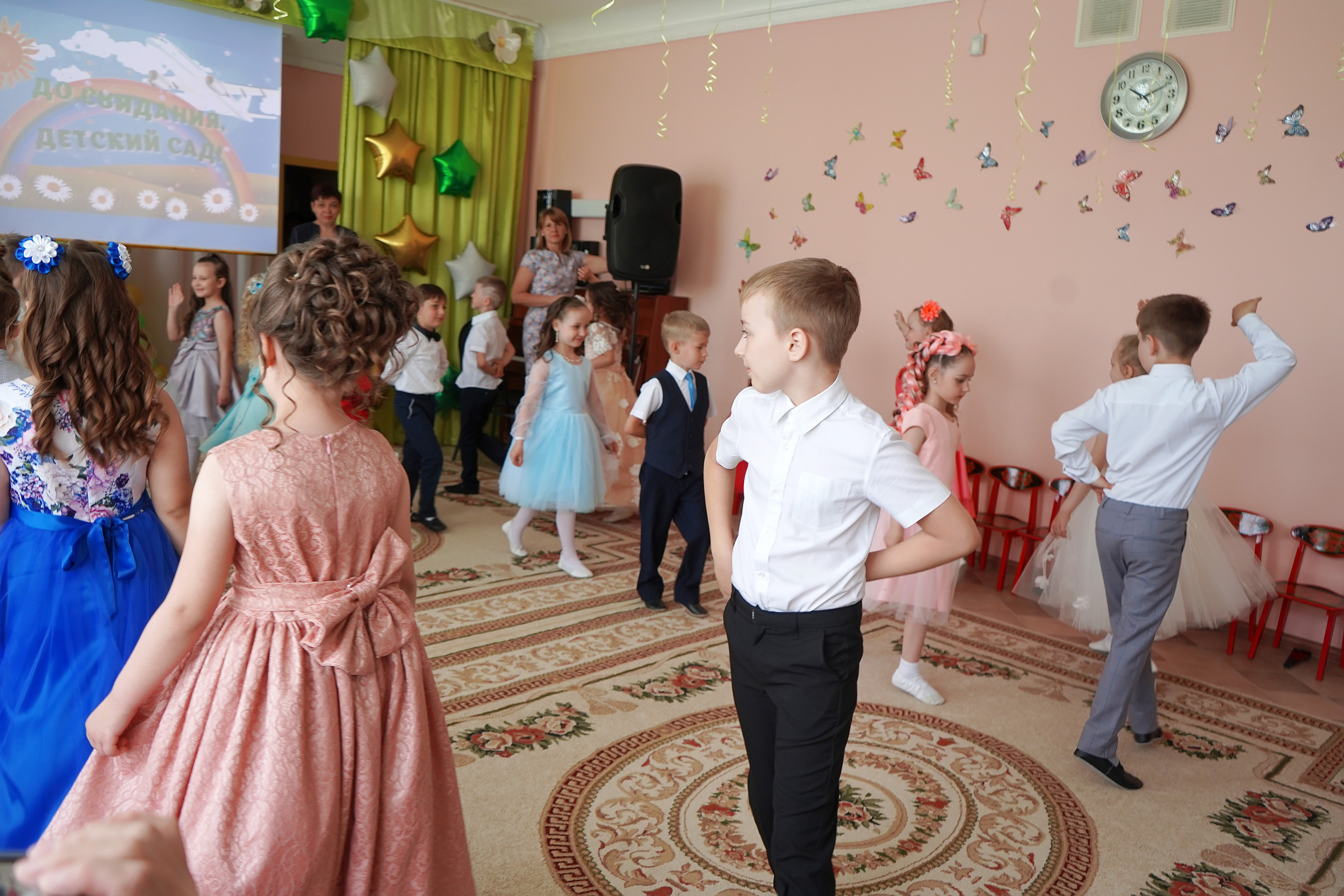 Фотосъемка видеосъёмка фотограф видеооператор новогодних утренников  в. Фотограф, видеооператор Нина Коршунова