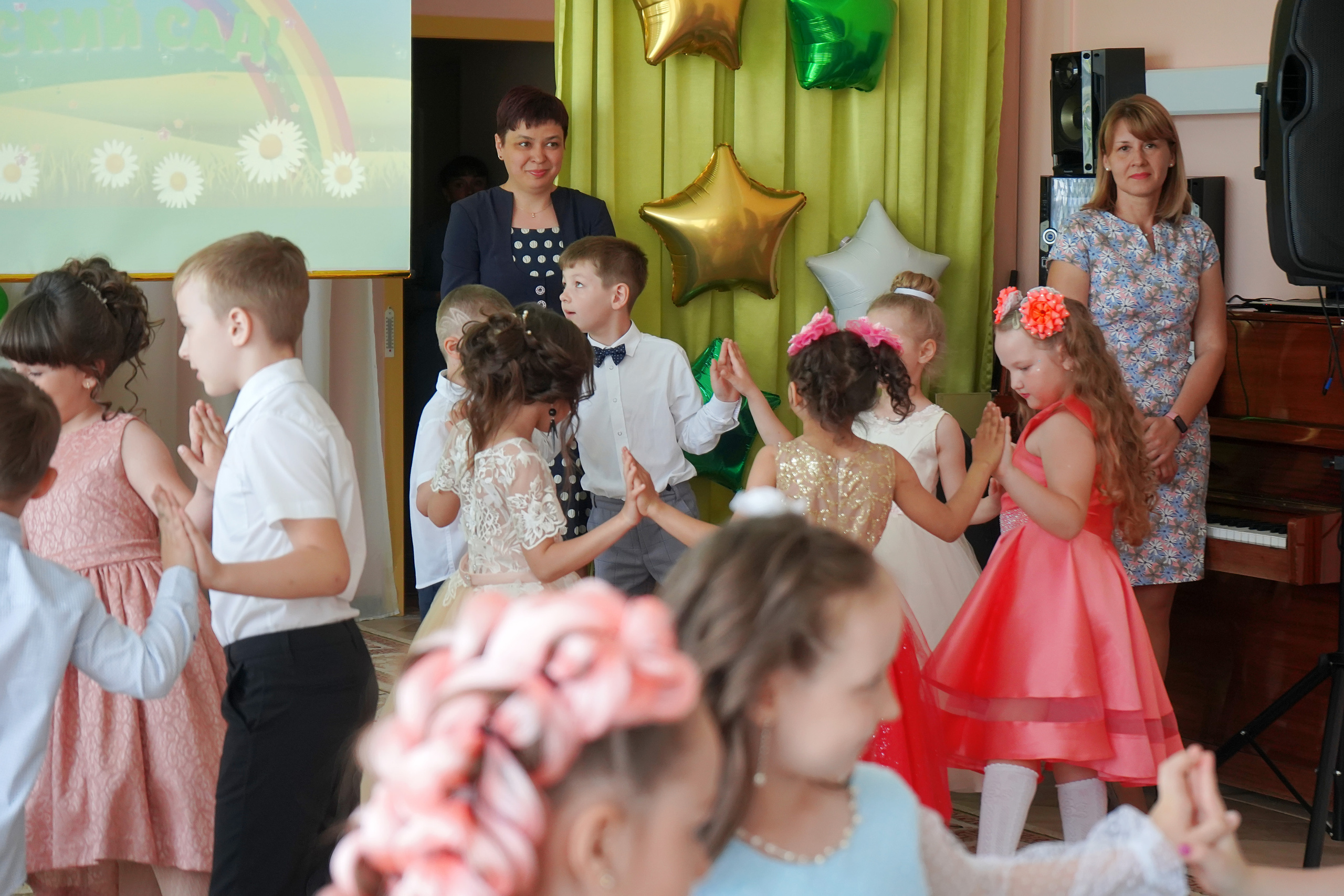 Фотосъемка видеосъёмка фотограф видеооператор новогодних утренников  в. Фотограф, видеооператор Нина Коршунова