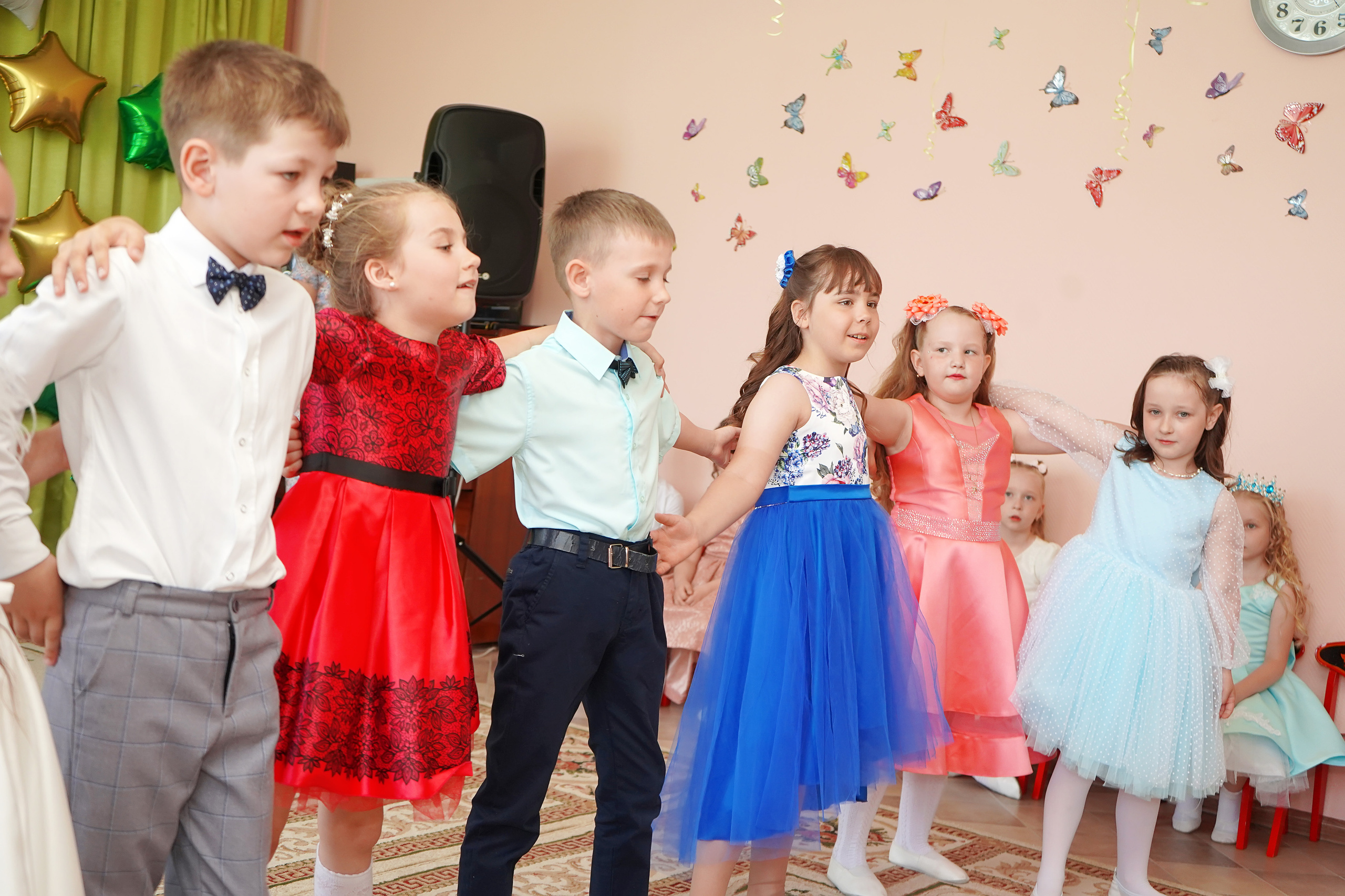 Фотосъемка видеосъёмка фотограф видеооператор новогодних утренников  в. Фотограф, видеооператор Нина Коршунова