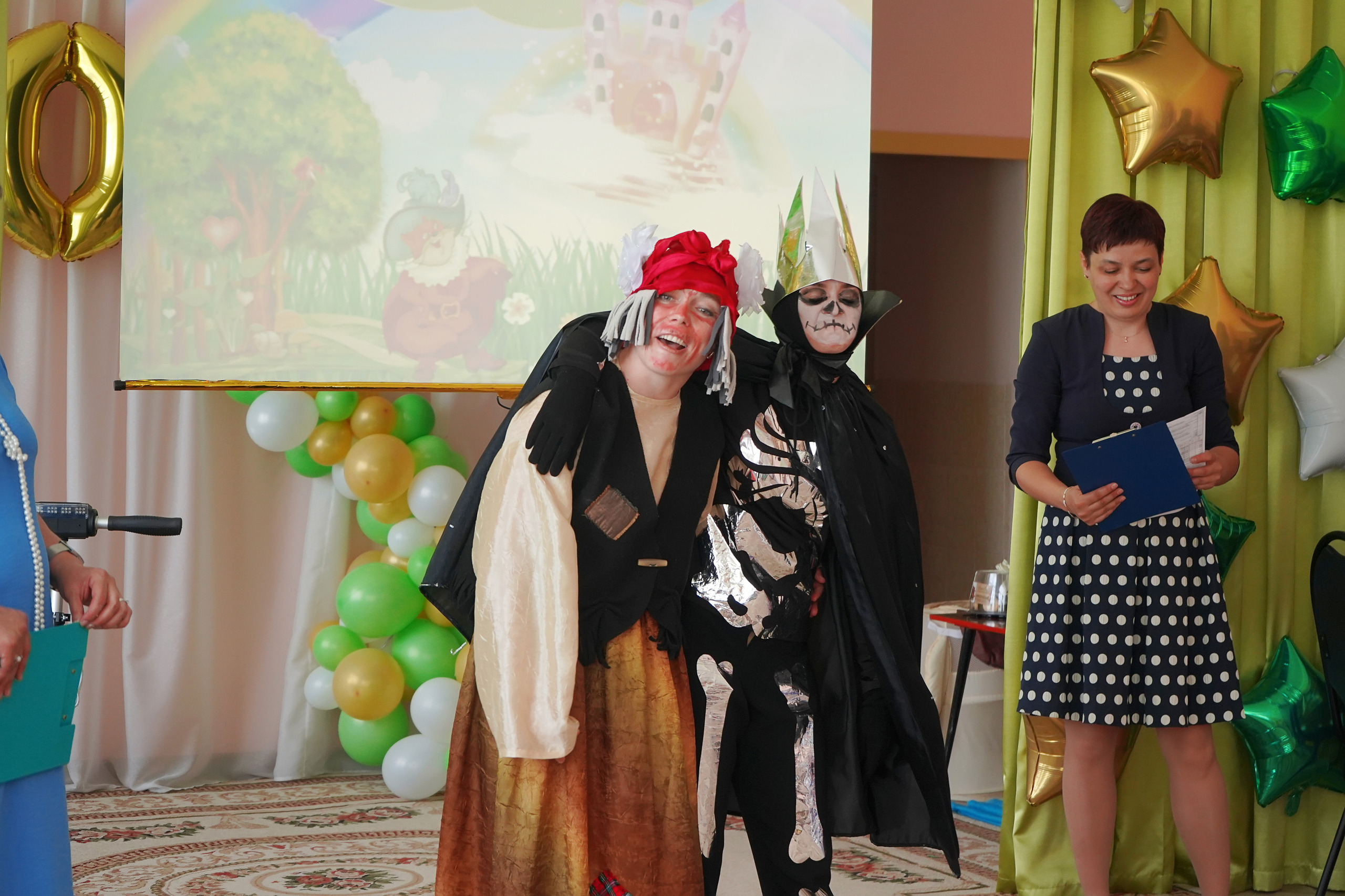 Фотосъемка видеосъёмка фотограф видеооператор новогодних утренников  в. Фотограф, видеооператор Нина Коршунова