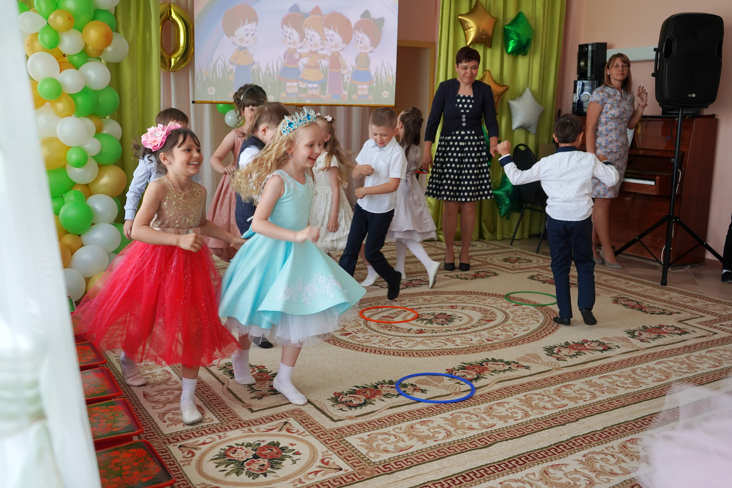 Фотосъемка видеосъёмка фотограф видеооператор новогодних утренников  в. Фотограф, видеооператор Нина Коршунова