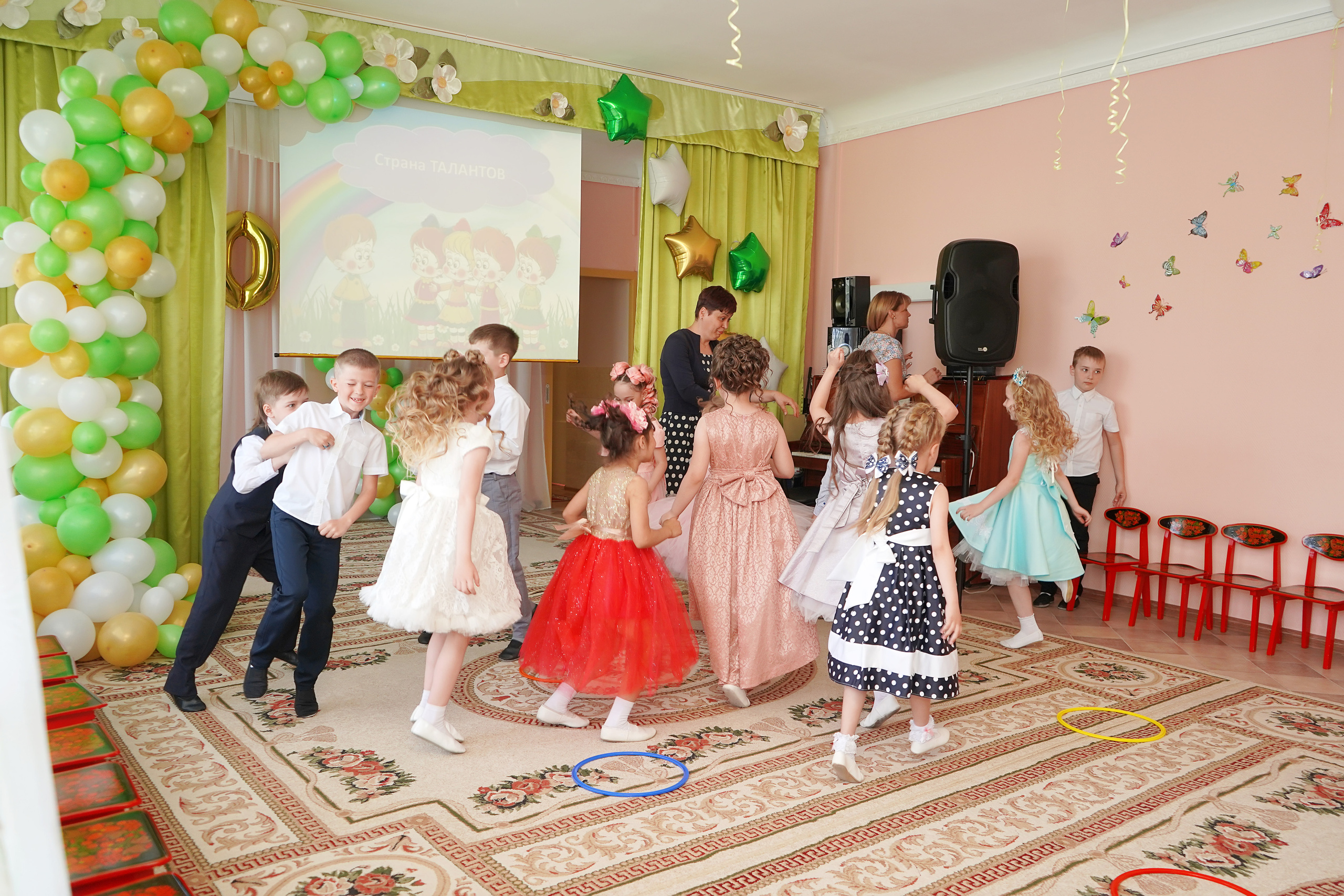 Фотосъемка видеосъёмка фотограф видеооператор новогодних утренников  в. Фотограф, видеооператор Нина Коршунова