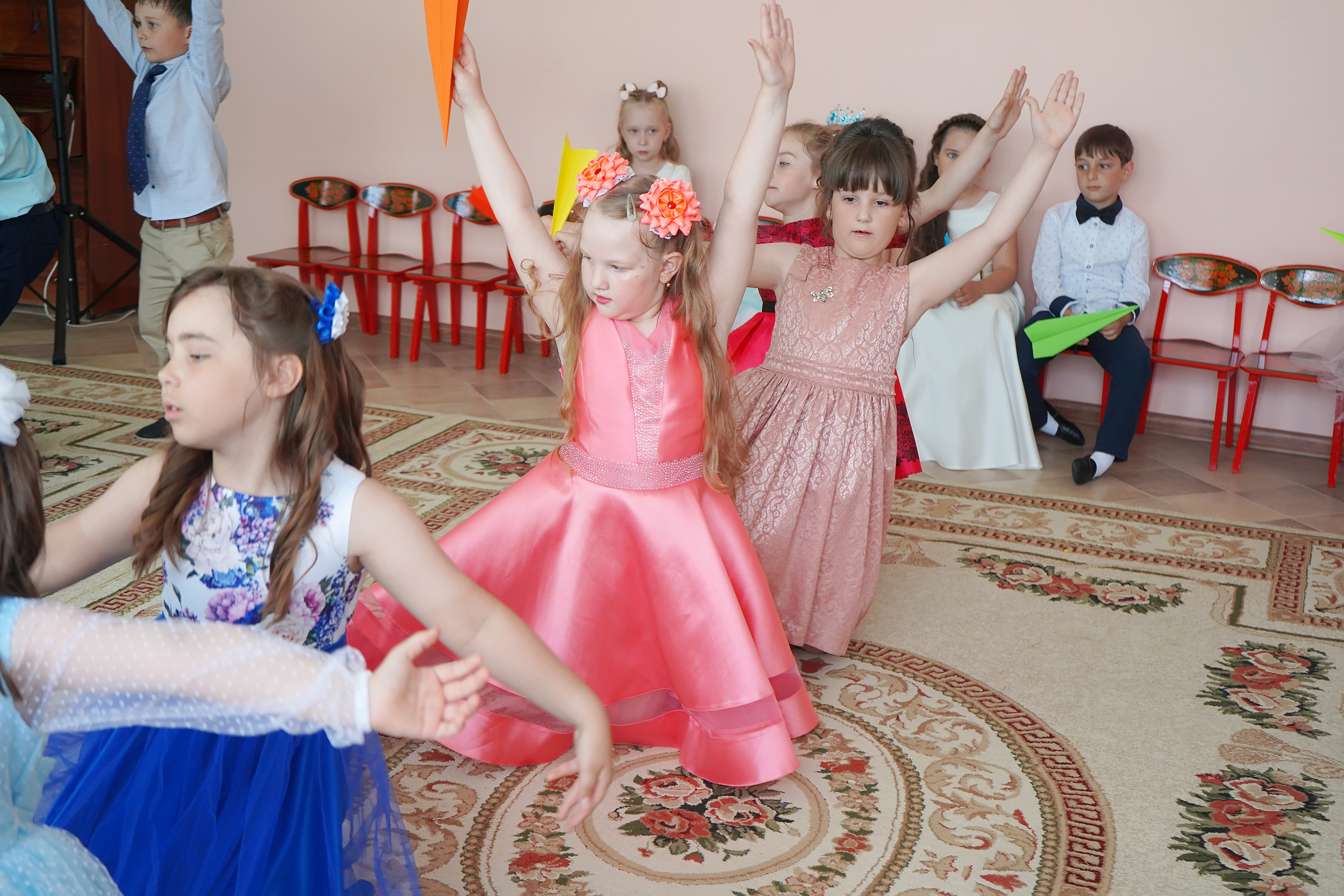 Фотосъемка видеосъёмка фотограф видеооператор новогодних утренников  в. Фотограф, видеооператор Нина Коршунова