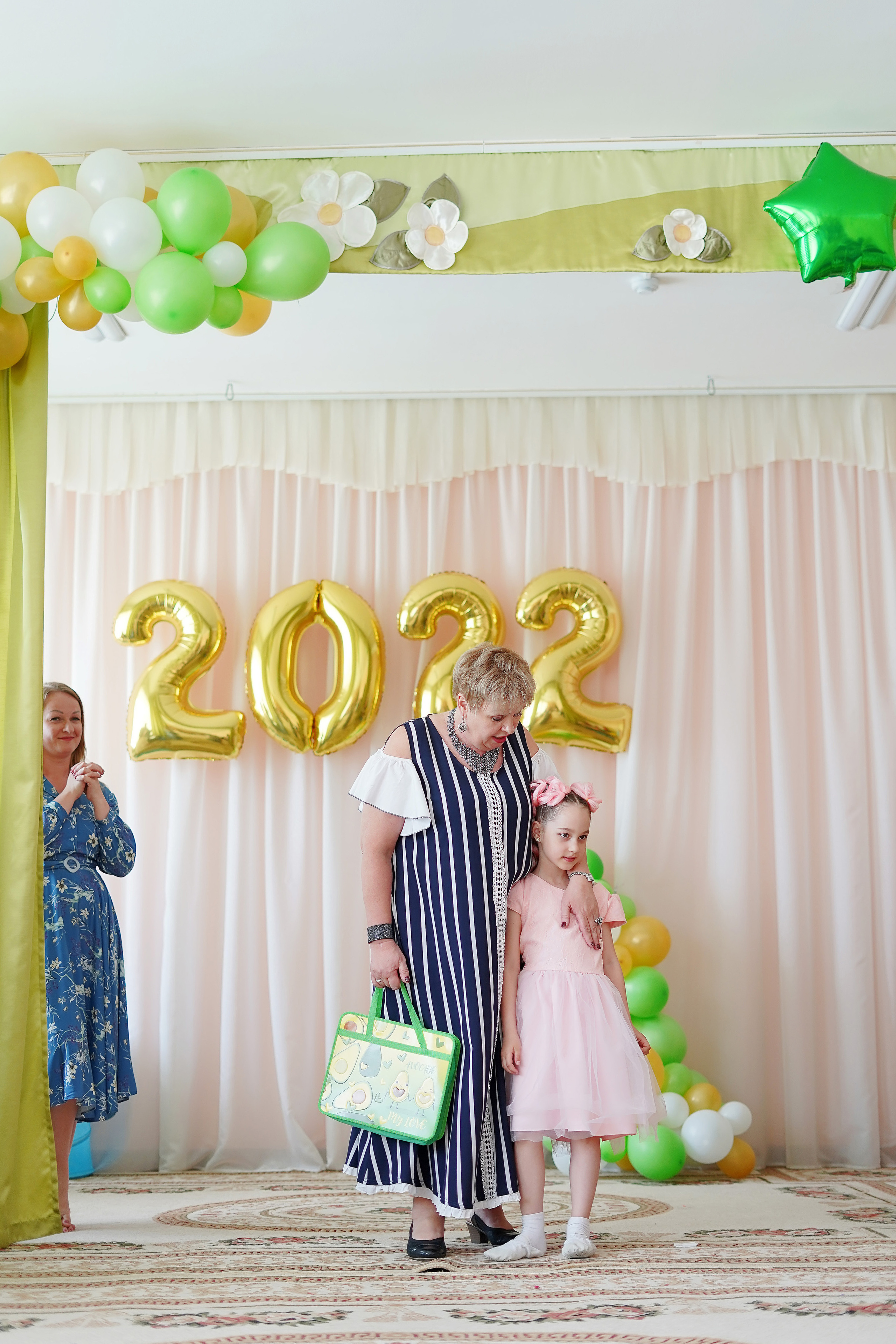 Фотосъемка видеосъёмка фотограф видеооператор новогодних утренников  в. Фотограф, видеооператор Нина Коршунова