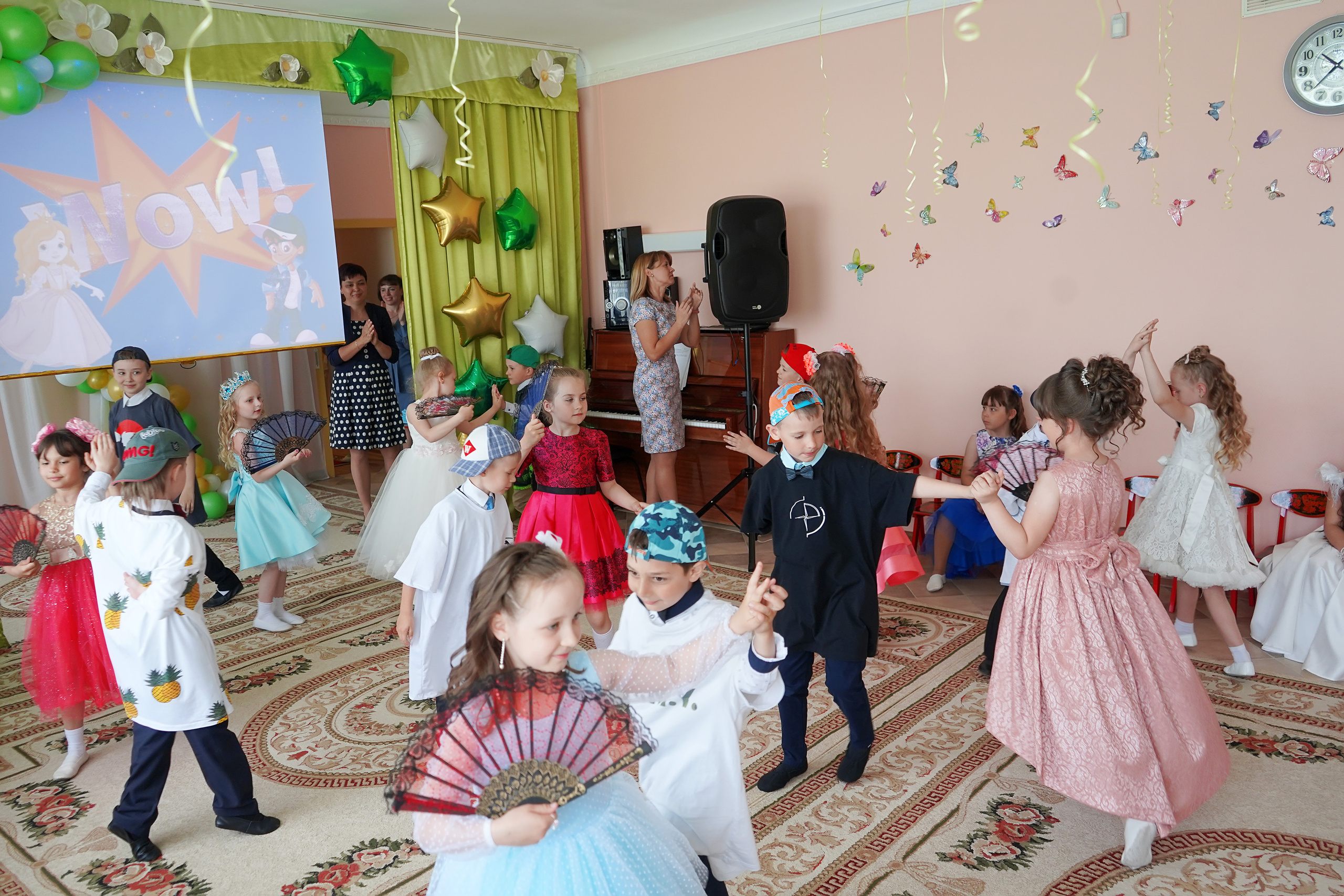 Фотосъемка видеосъёмка фотограф видеооператор новогодних утренников  в. Фотограф, видеооператор Нина Коршунова