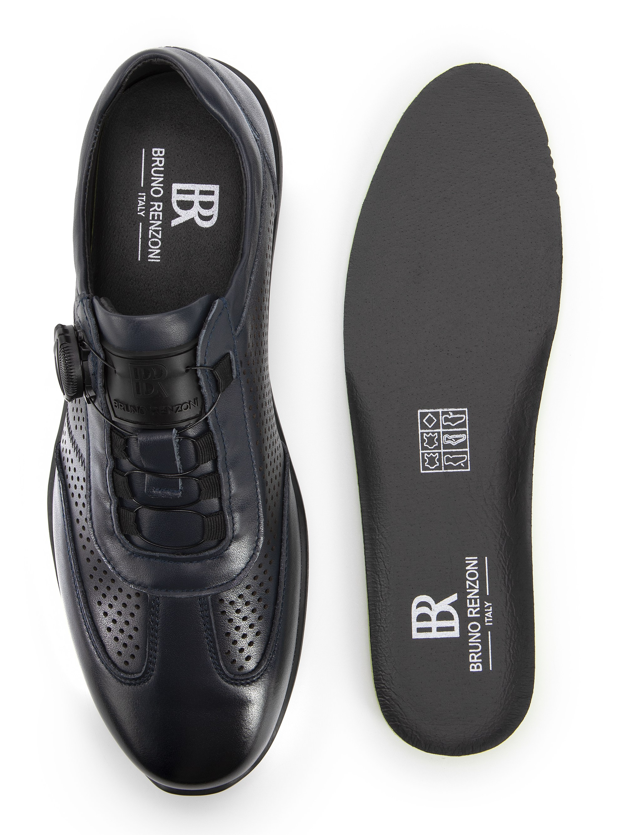 Каталожная фотография обуви. Фотограф в Москве Егор Гончаров