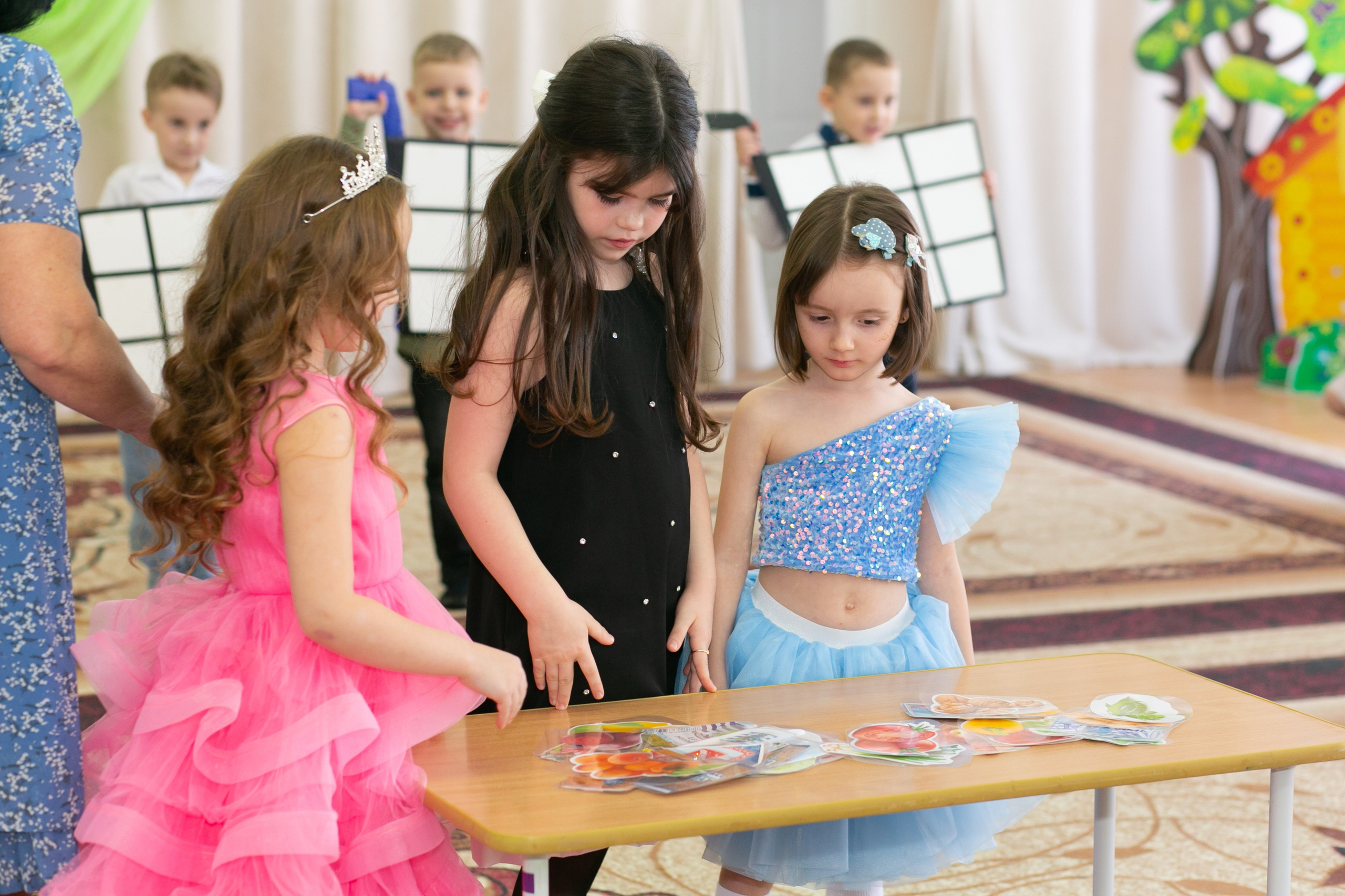 Выпускные и Утренники. Фотограф новорожденных и семейный фотограф НСО г. Бердск Марина Львова