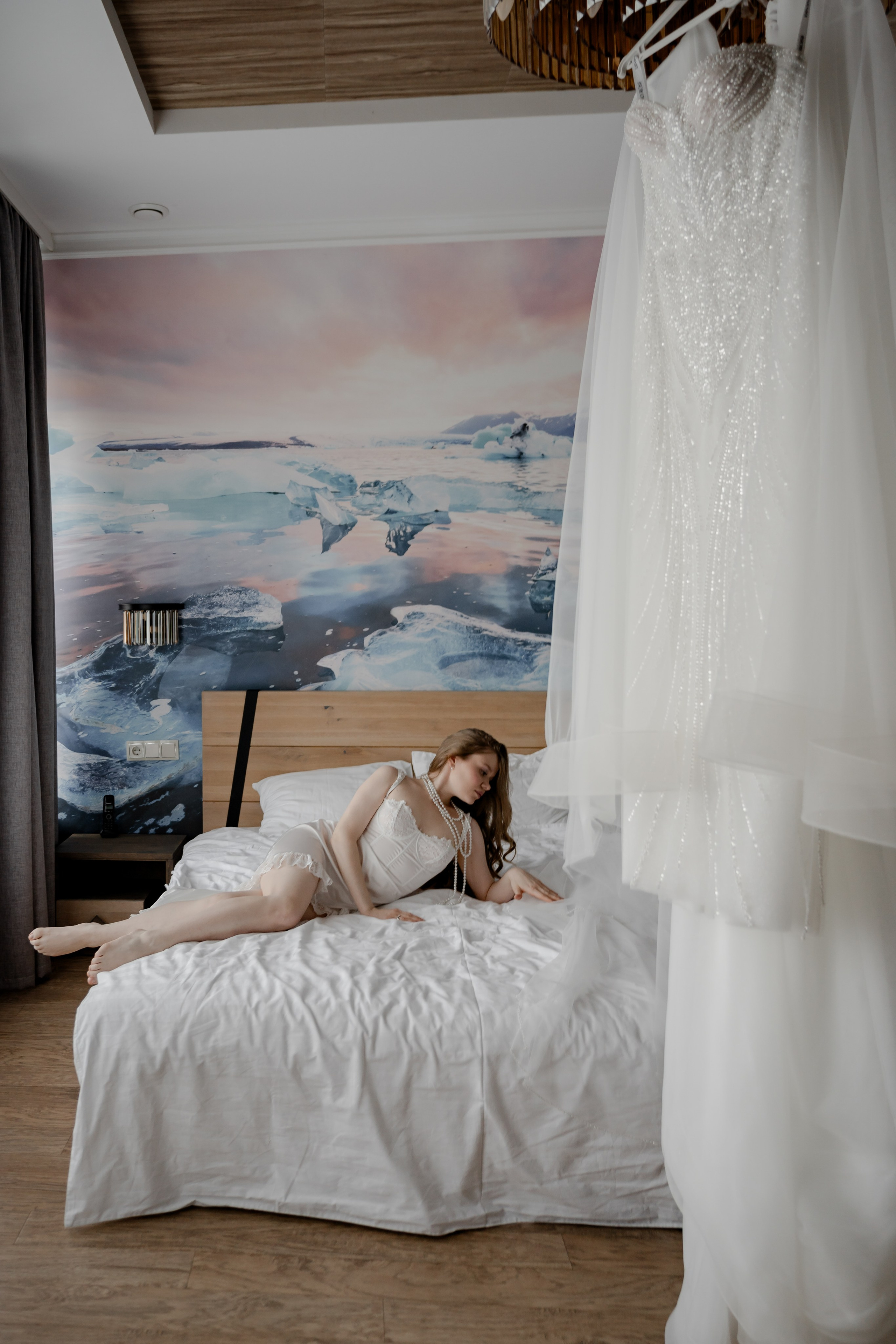 СВАДЕБНАЯ СЬЕМКА СБОРОВ В ОТЕЛЕ И ВЫЕЗД НА ЦЕРЕМОНИЮ (СНЯТО В СИБИРЕ В НИЖНЕВАРТОВСКЕ). Профессиональный фотограф, Санкт-Петербург — Виктория Богомолова