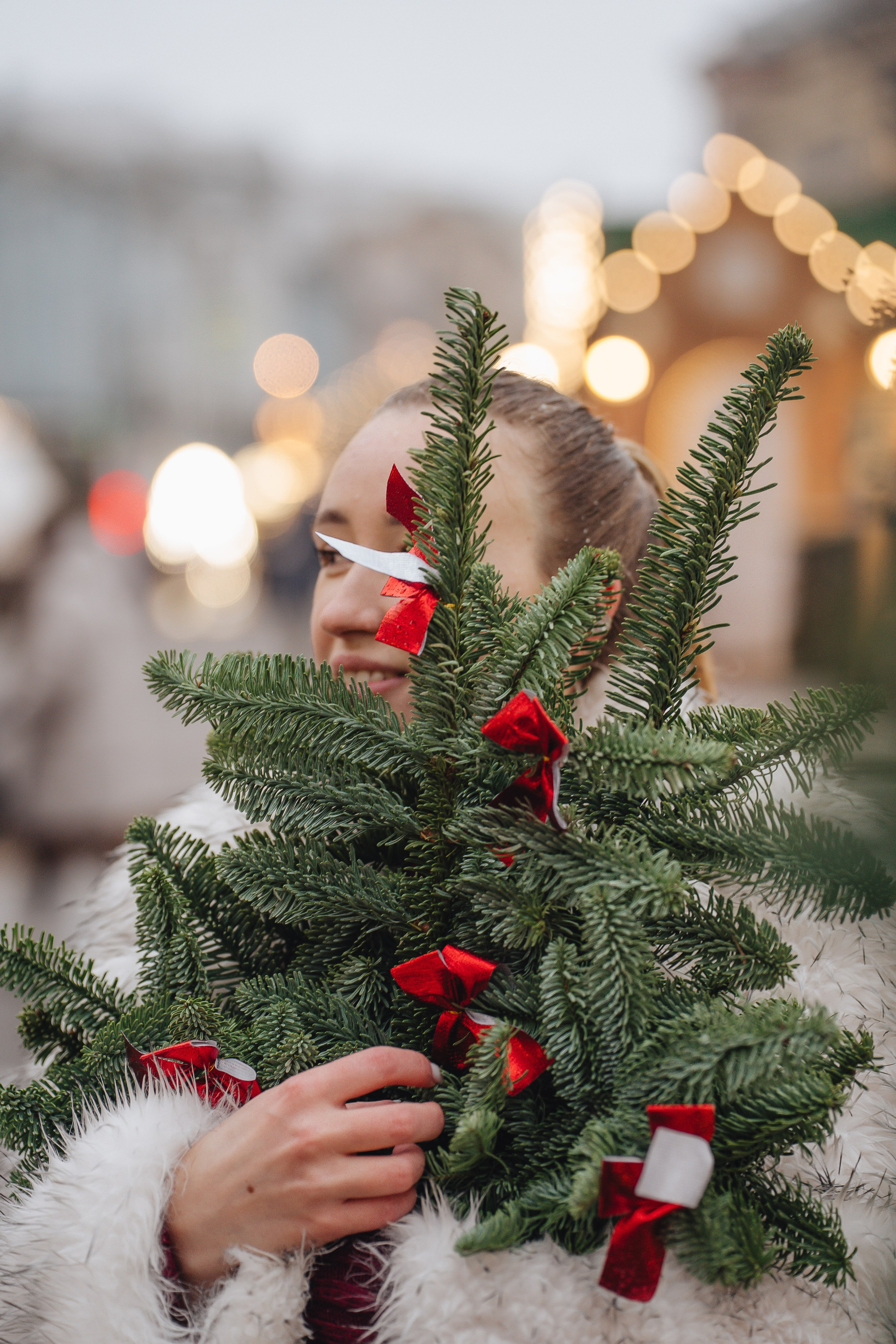 ПРОГУЛКА НА МАНЕЖНОЙ ПЛОЩАДИ ДЛЯ ДЕВУШКИ ПЕРЕД НОВЫМ ГОДОМ (НОВОГОДНЯЯ ФОТОСЕССИИЯ НА МАНЕЖНОЙ ПЛОЩАДИ). Профессиональный фотограф, Санкт-Петербург — Виктория Богомолова