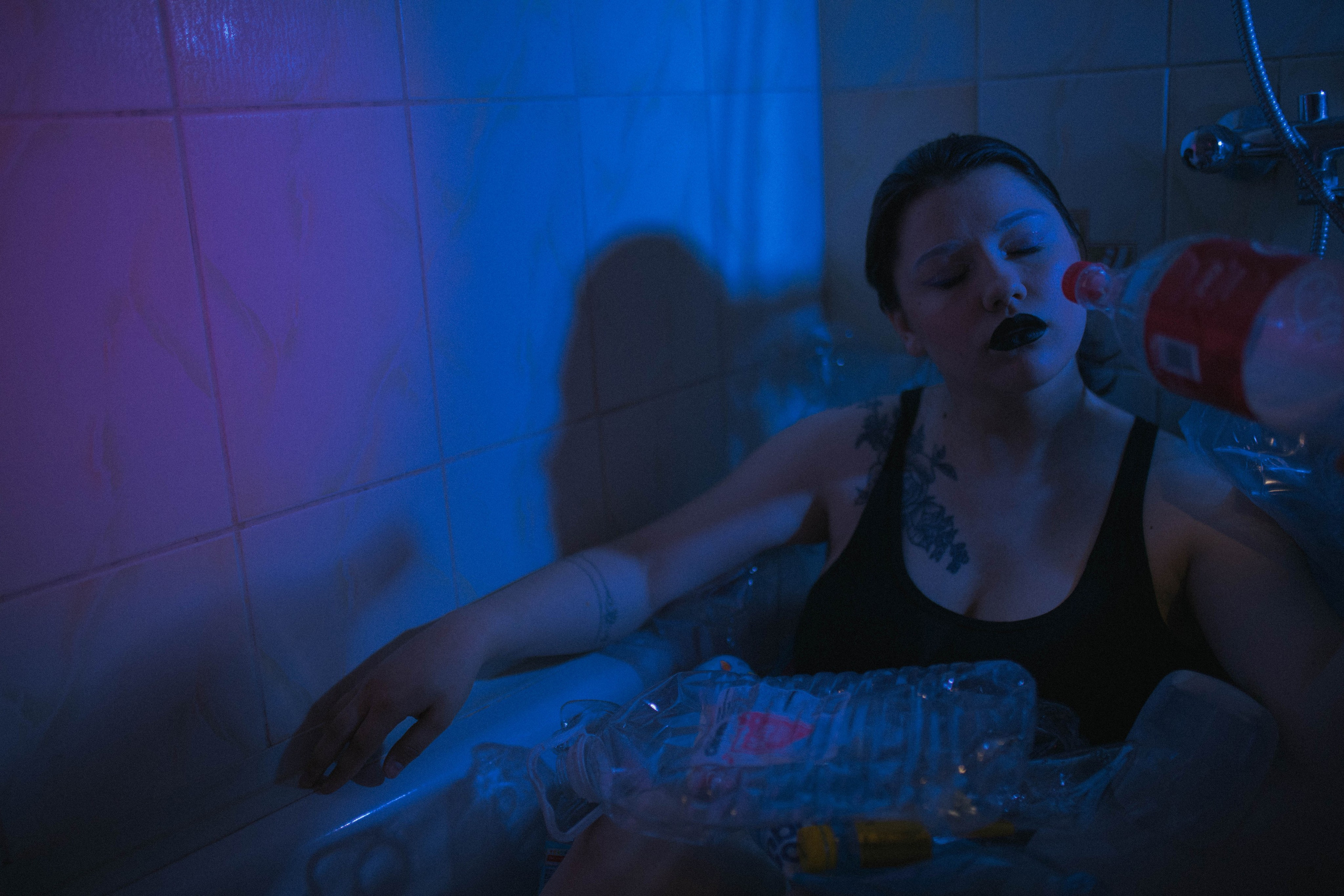 Автопортреты. Пластик. Фотограф София Комкина