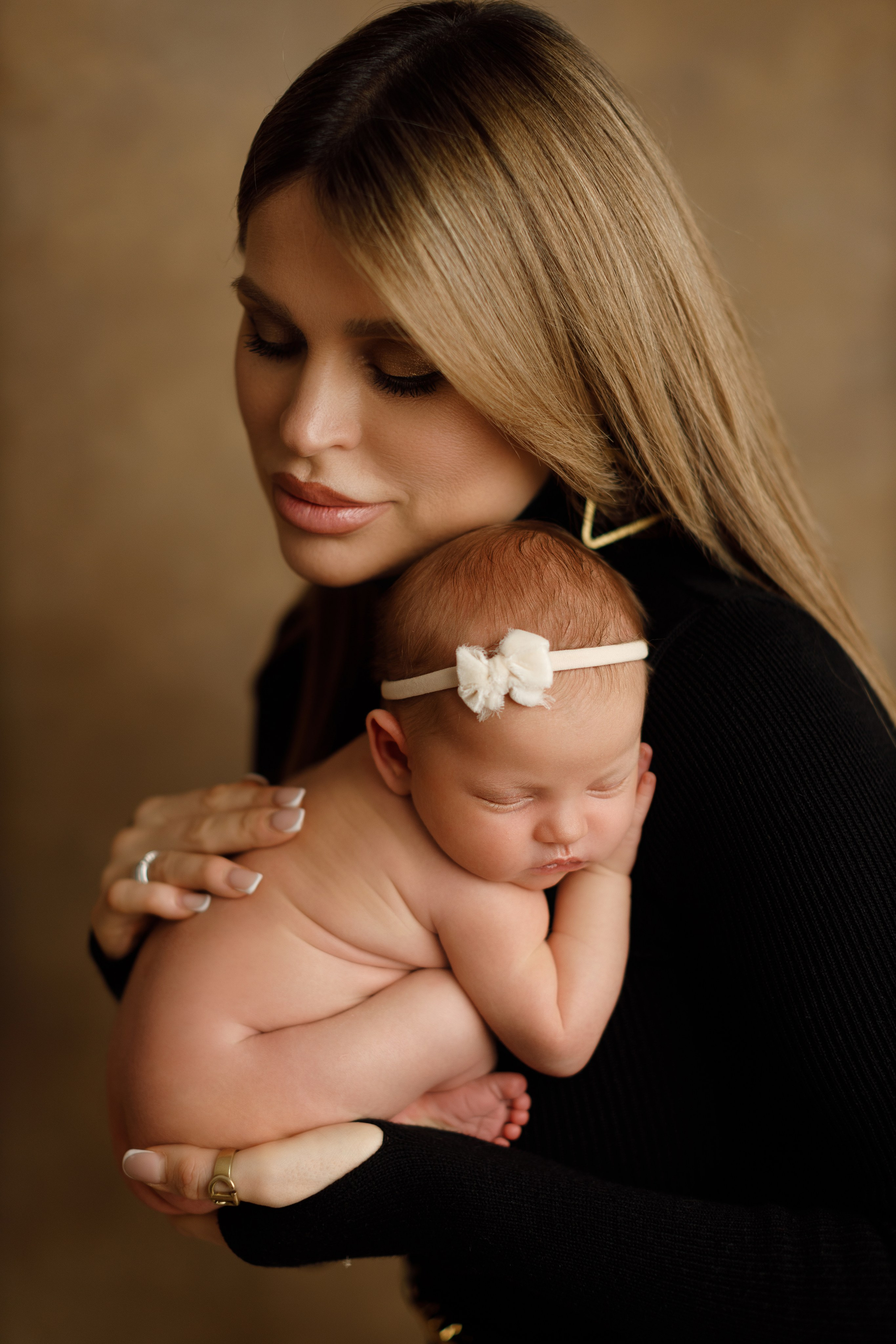 Новорожденные. Алена. Профессиональная детская и семейная фотостудия в Краснодаре