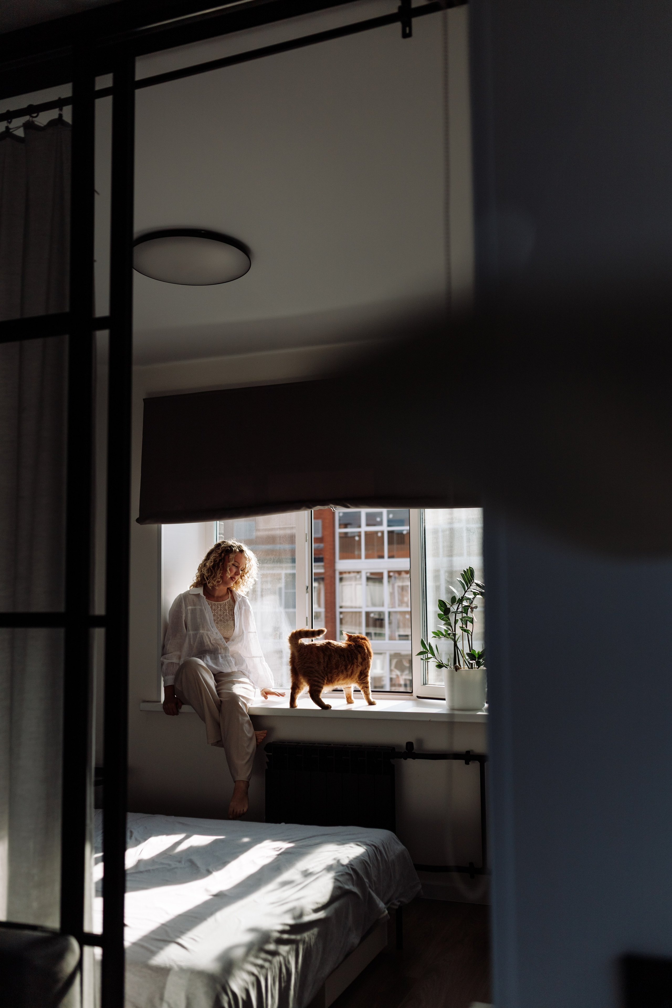 Даша с котом. Женский и семейный фотограф в Томске Алиса Качан