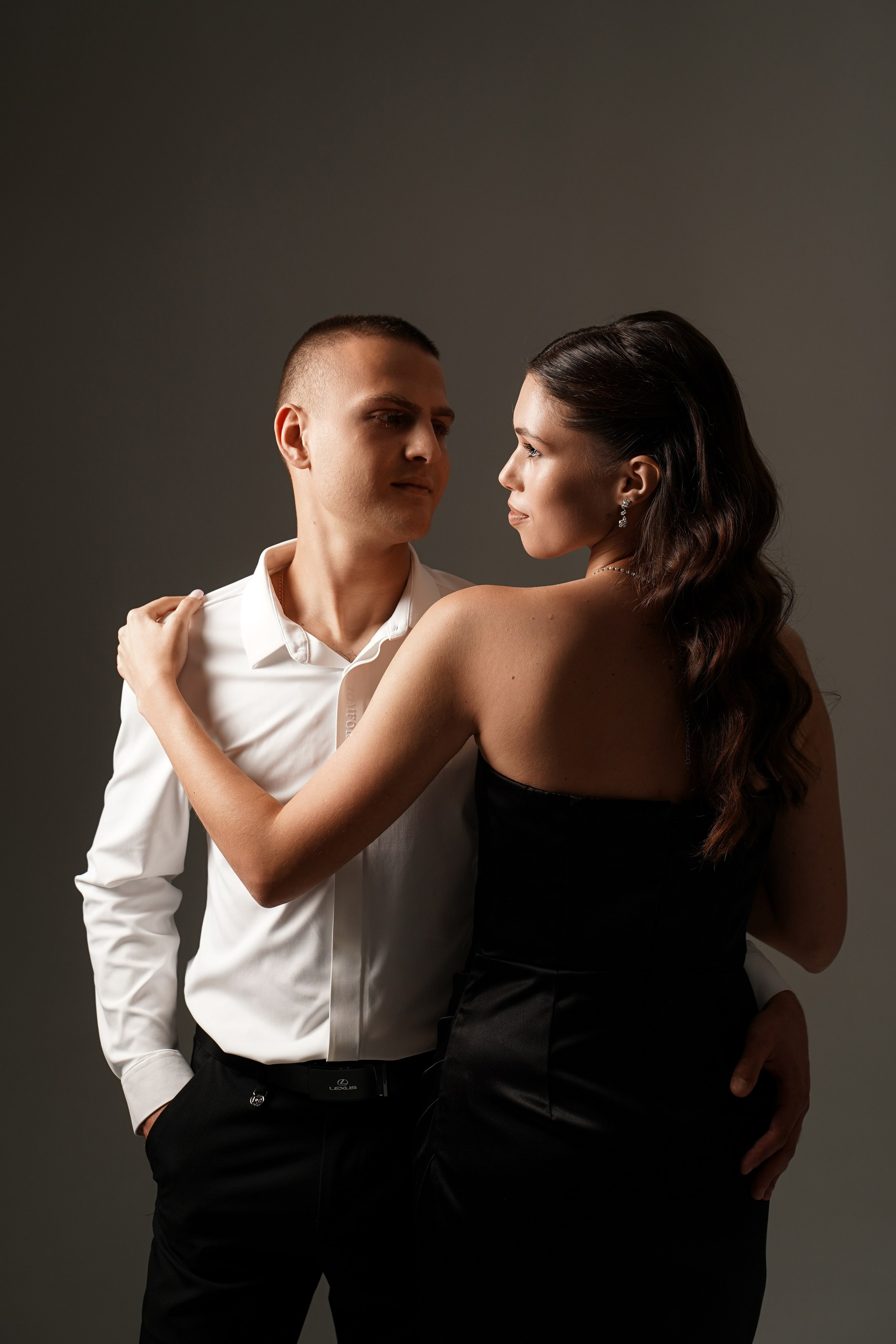 Фотосессия на циклораме. Свадебный фотограф в Ростове-на-Дону. Таинство Крещения и Венчания, семейные фотосессии. Алёна Чёботова