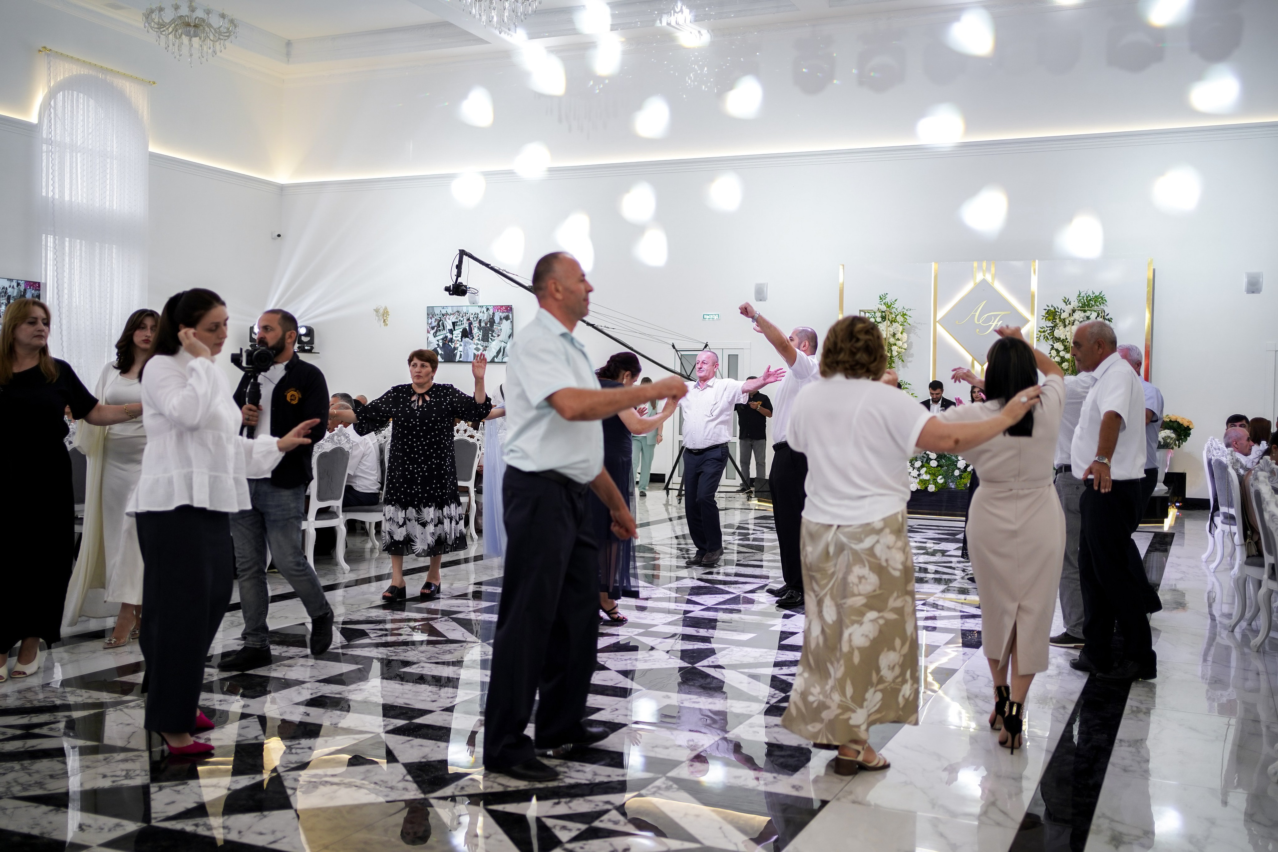 Армянский банкет. Свадебный фотограф в Ростове-на-Дону. Таинство Крещения и Венчания, семейные фотосессии. Алёна Чёботова