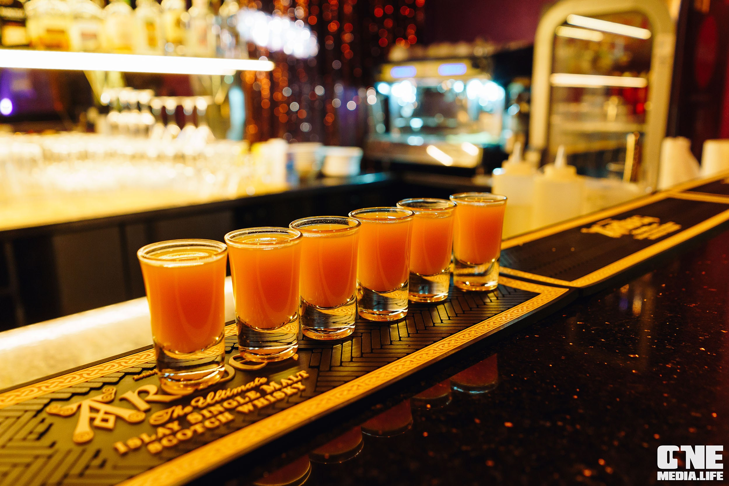 Фоторепортаж из караоке-клуба Эйфория. One Media Life: фоторепортажи, фотоотчеты с мероприятий и заведений