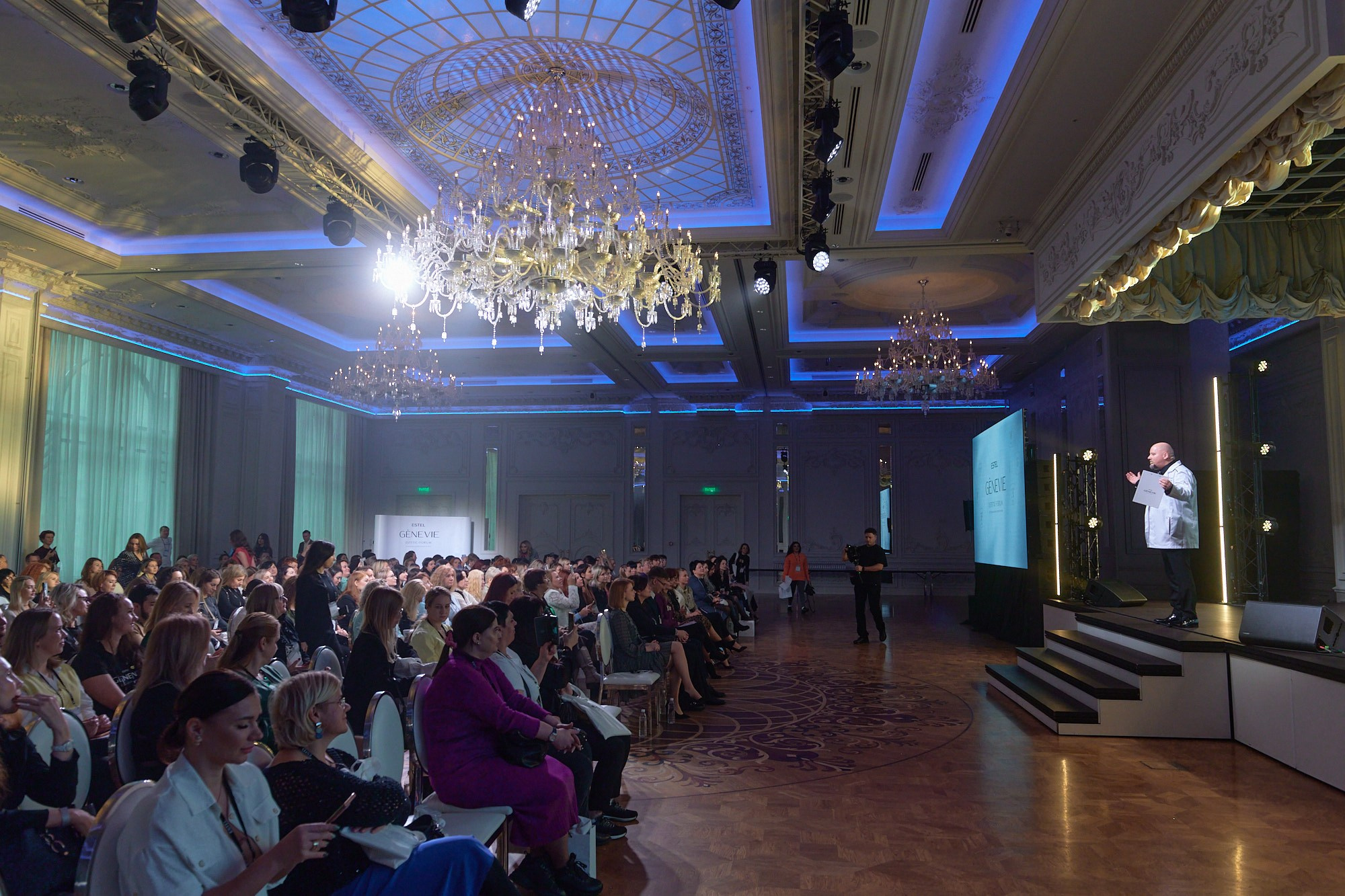 Конференция Estel. Репортажный фотограф в Москве Вадим Францев