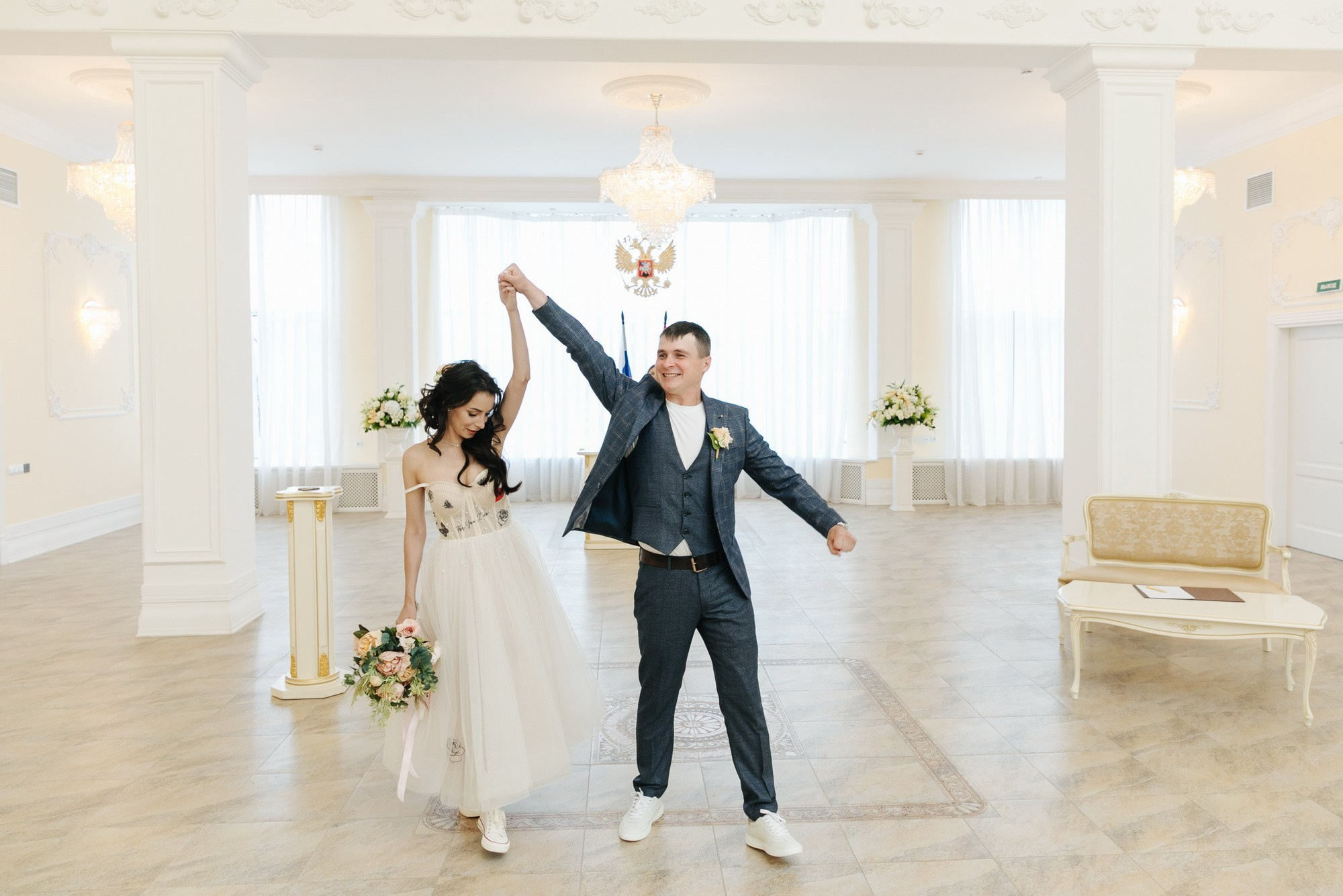 Свадебный фотограф в Санкт-Петербурге. Фотограф крещение венчание в Петербурге! Помогает подобрать храм и посоветовал душевного батюшку в СПб