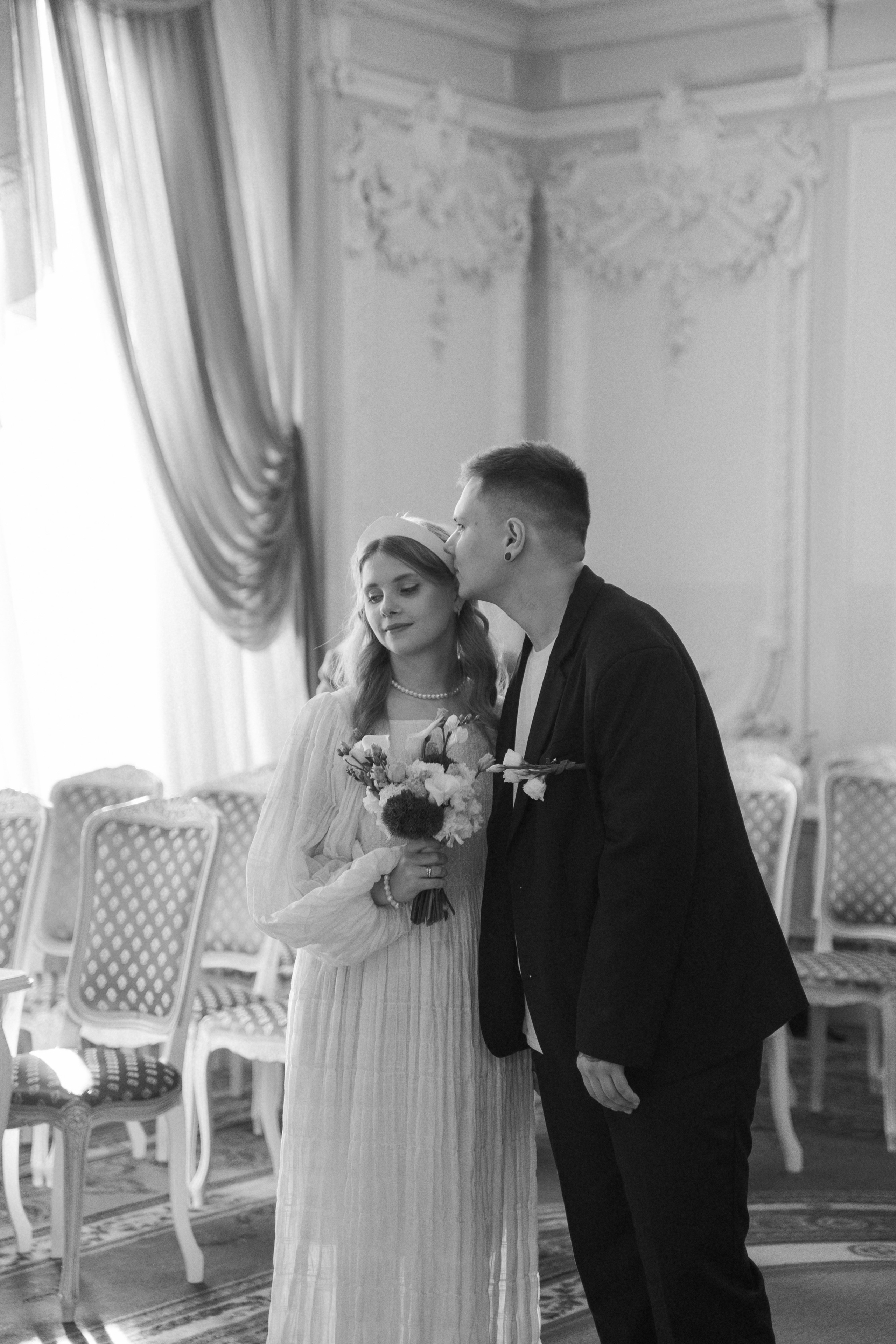 Любовь во 2-м Дворце Бракосочетания. Фотограф в Санкт-Петербурге — Лучина Екатерина