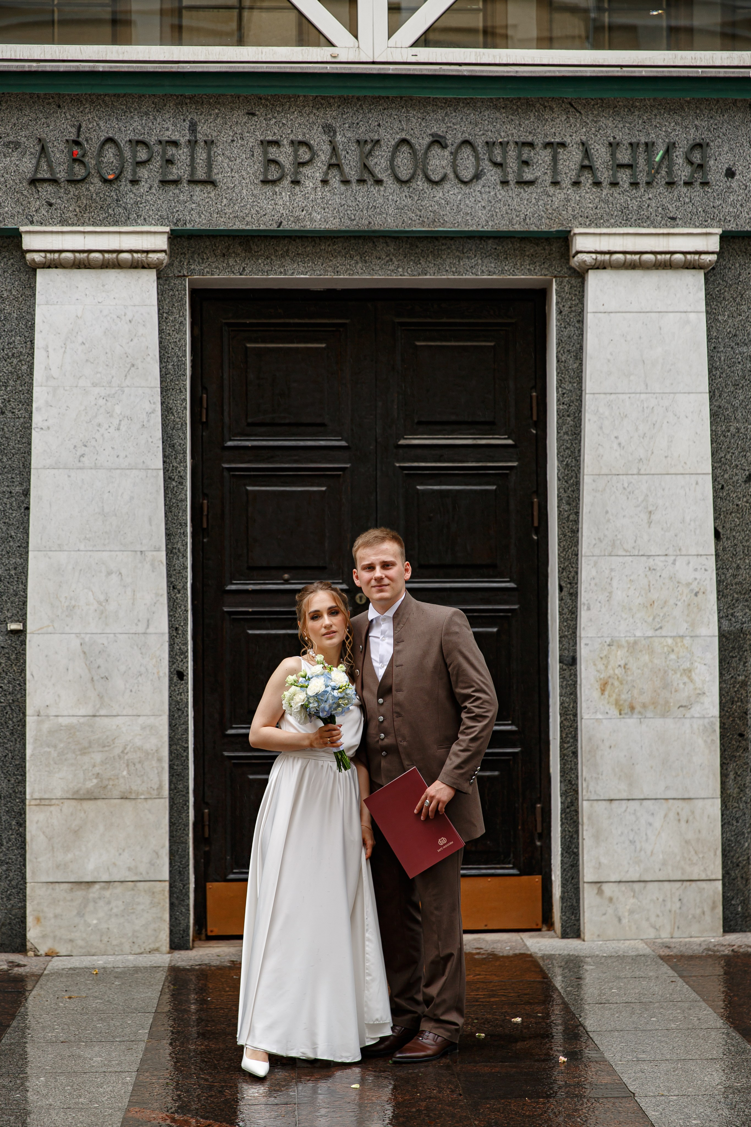 Свадебная фотосессия в городе и в фотостудии. Свадебный фотограф Москва и МО Сергей Киржаев