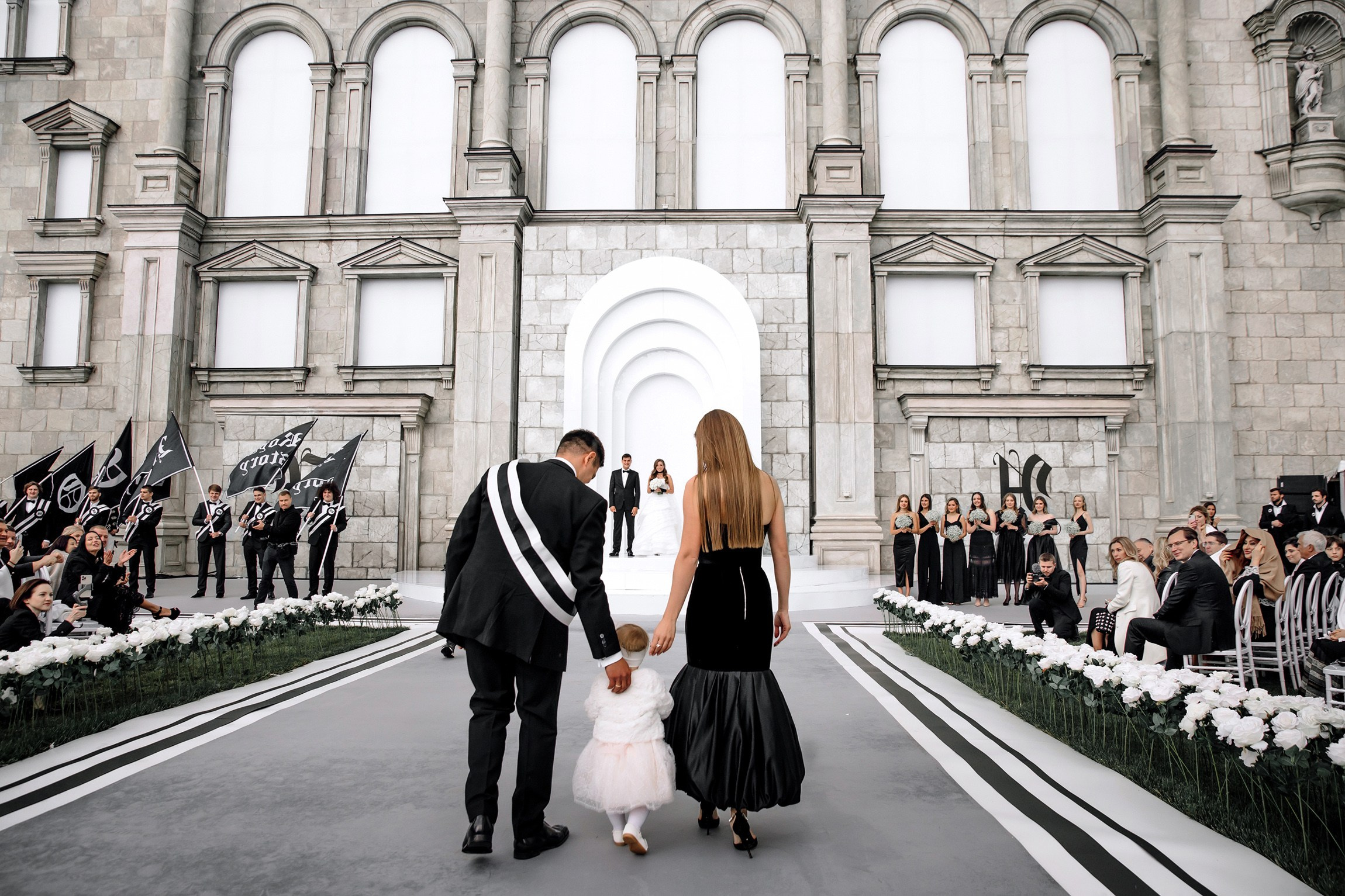 Саша и Маша. Любовь Чуляева — свадебный фотограф в Москве и Европе