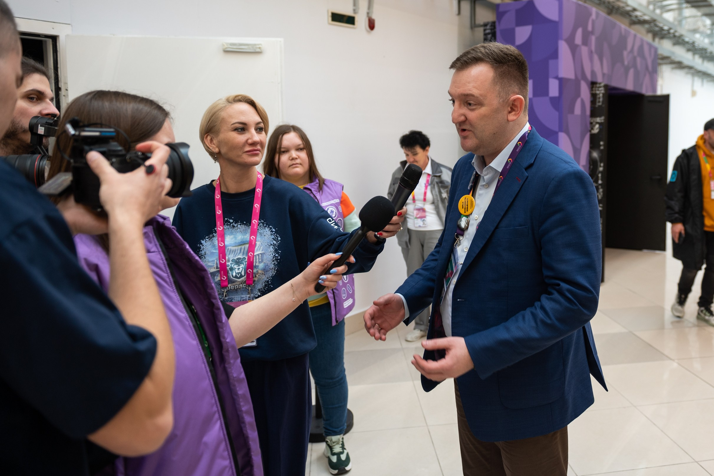 Всемирный фестиваль молодежи 2024. Свадебный и семейный фотограф София Невская