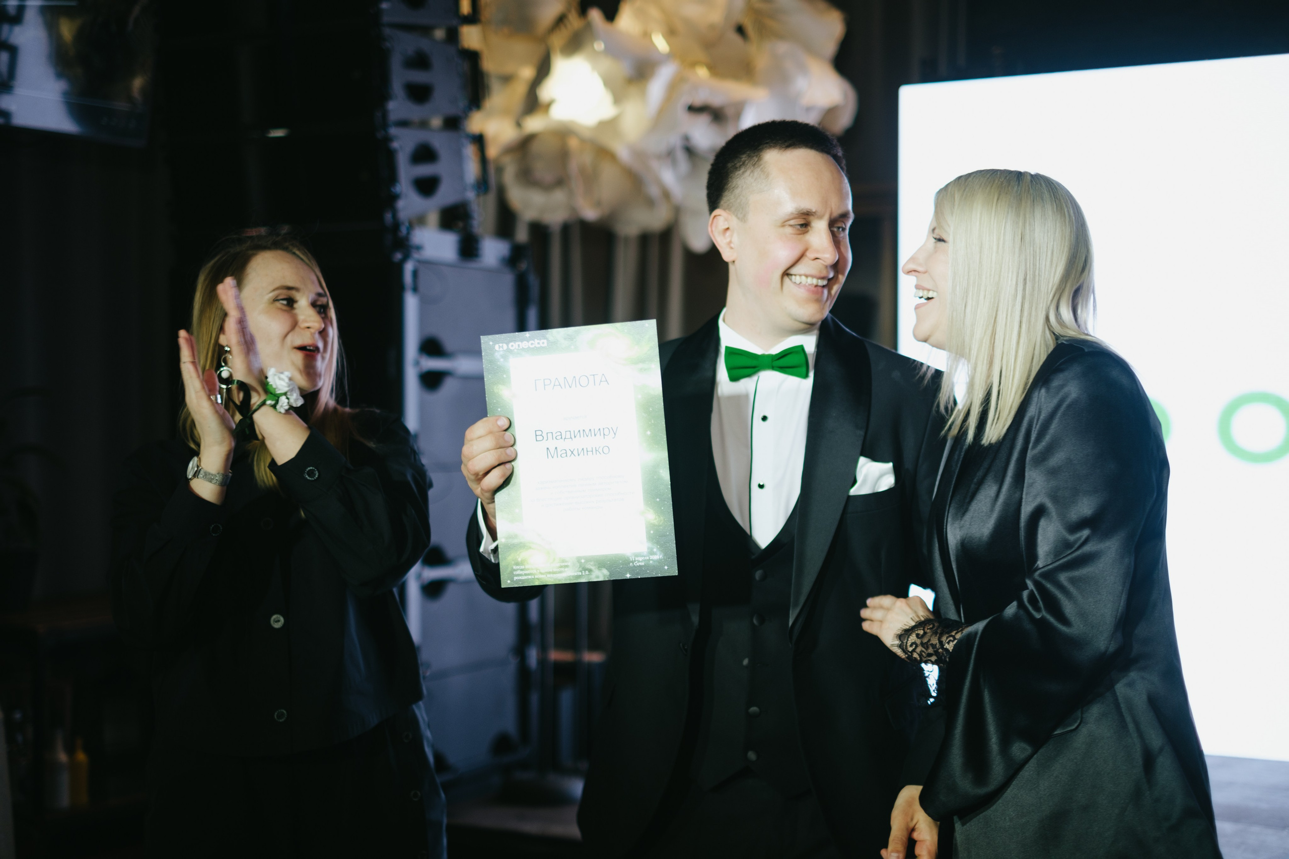 Корпоратив в Сириусу (Адлер) 10 лет компании. Свадебный фотограф Денис Ожигин в Краснодаре и крае. Эмоциональная и стильная съемка вашего дня