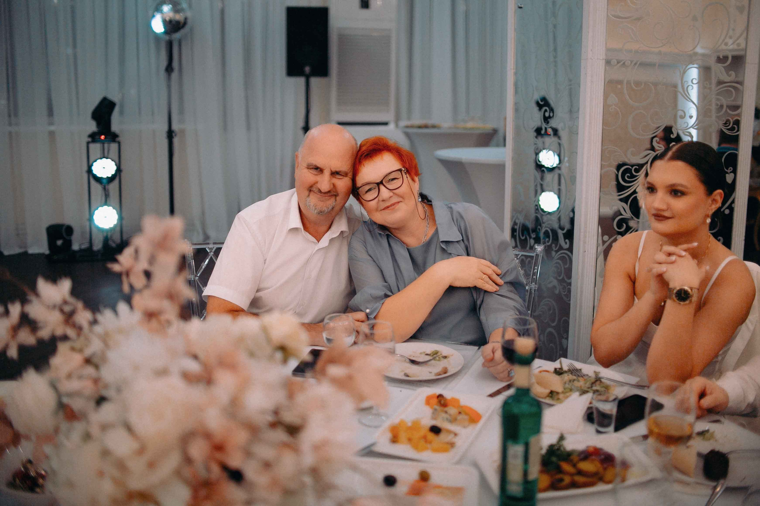 Загс + площадка. Ваш репортажный фотограф Артемий Антонов