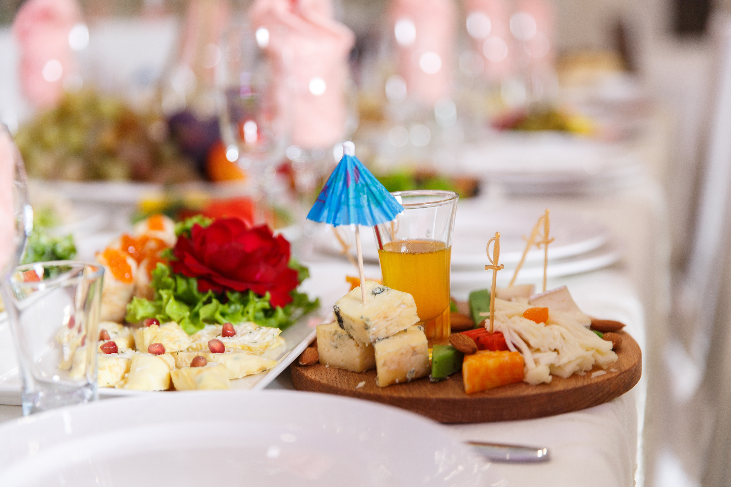 Миша и Яна. Профессиональная фотосъёмка интерьеров, предметная фотосессия еды для меню г. Анапа