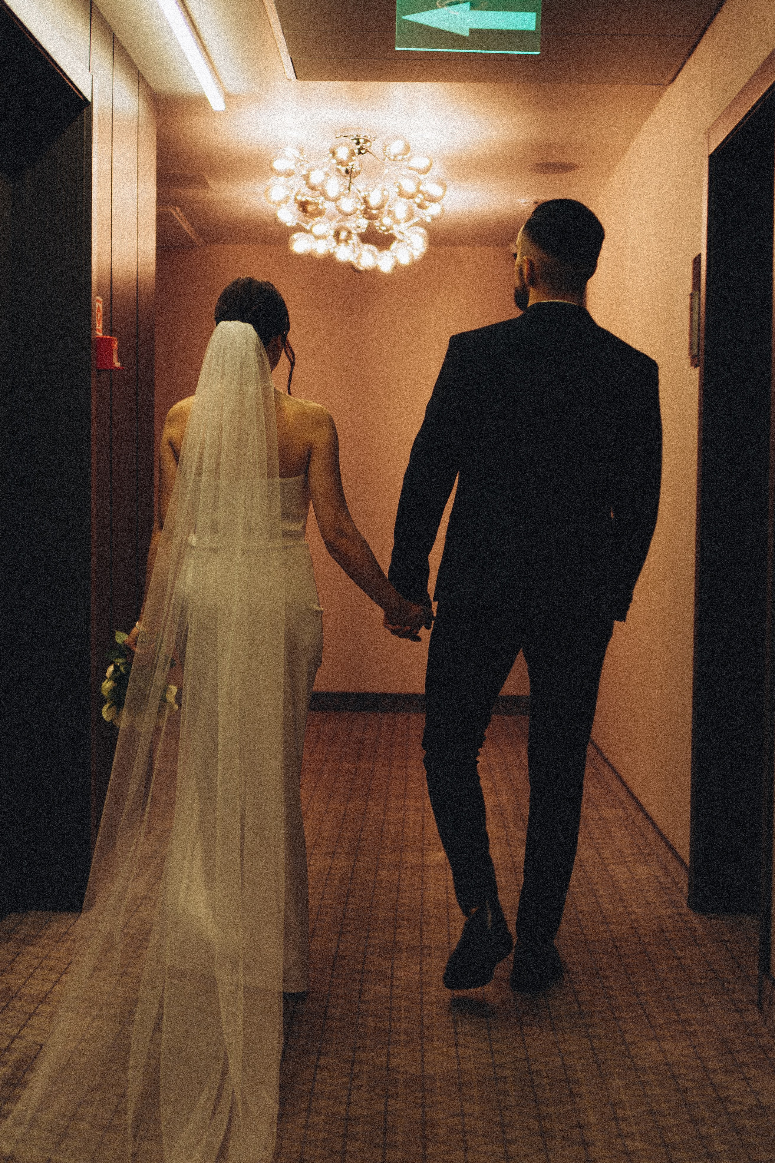 СВАДЕБНАЯ СЬЕМКА СБОРОВ ЖЕНИХА И НЕВЕСТЫ В ОТЕЛЕ И ТАКЖЕ ФОТОСЕССИИЯ В ОТЕЛЕЕ МЕГАПОЛИС БРЯНСК. Профессиональный фотограф, Санкт-Петербург — Виктория Богомолова