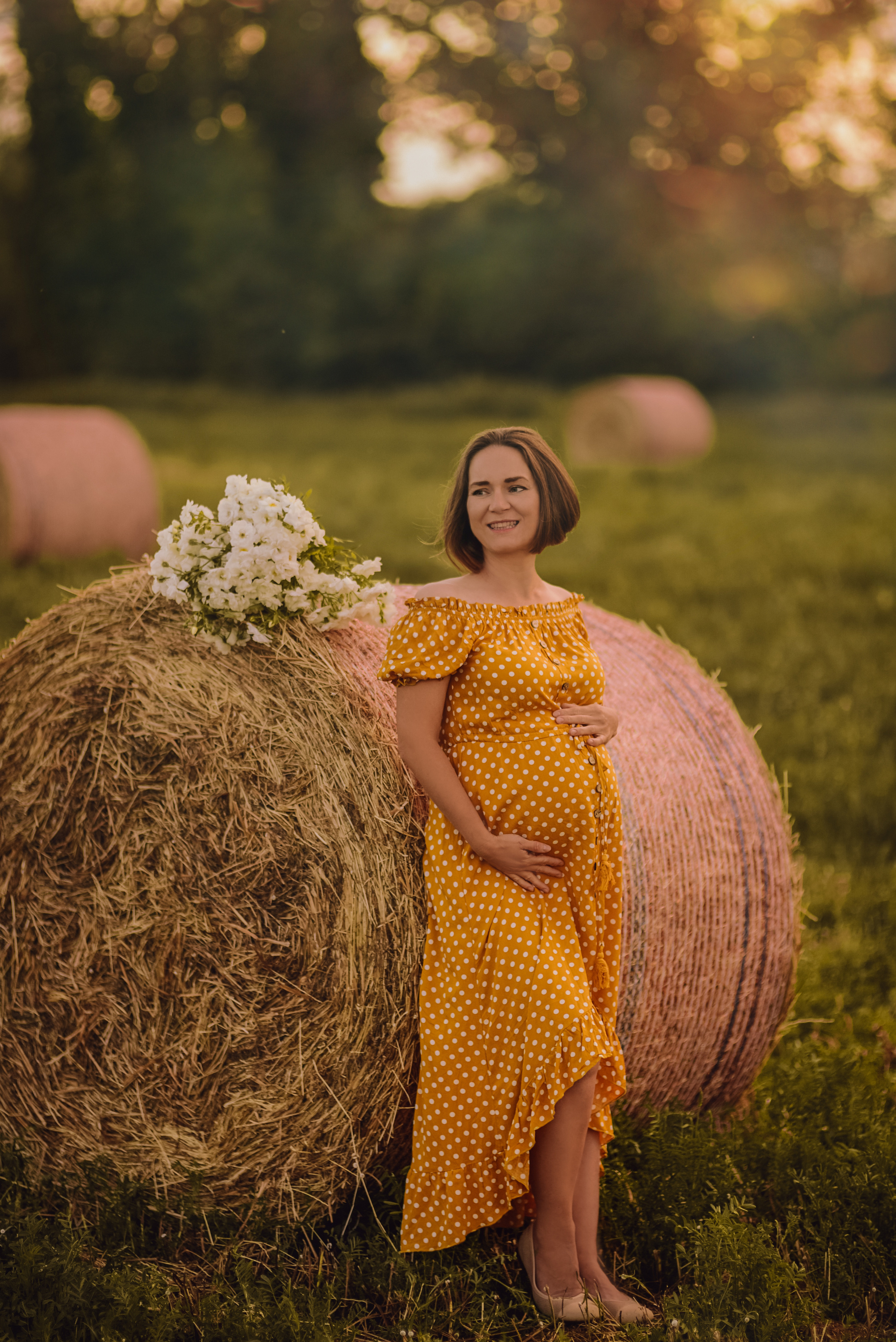 Pregnancy. Photographer in Provence Julia Lipiainen