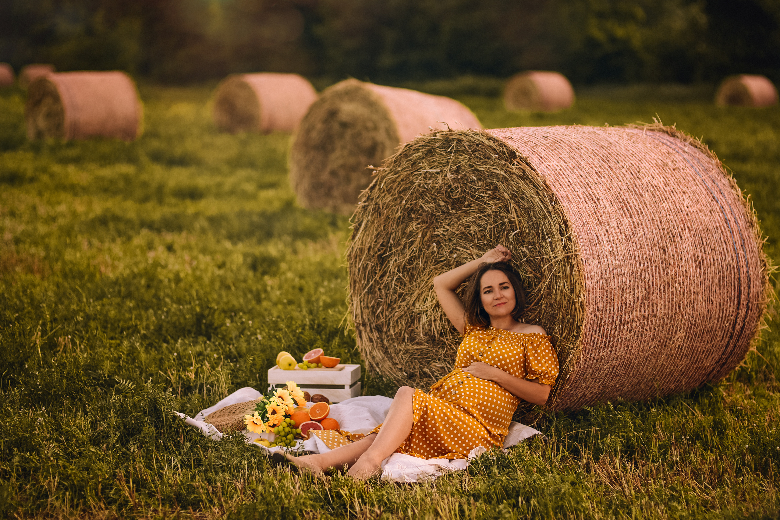 Pregnancy. Photographer in Provence Julia Lipiainen
