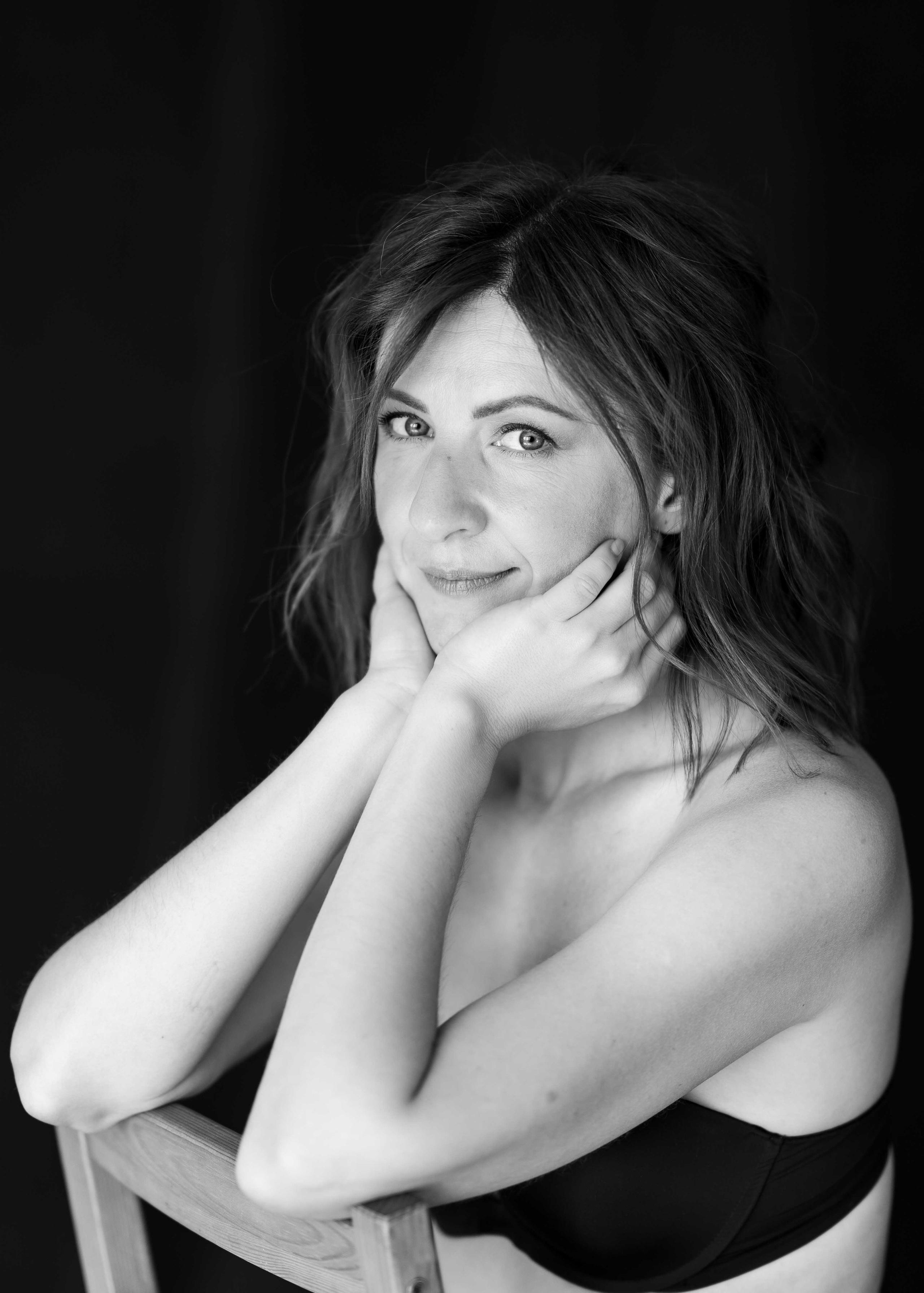 Женский портрет 35+. Женский портретный фотограф 35+ Воронеж. Добро пожаловать в магию ЧБ портрета