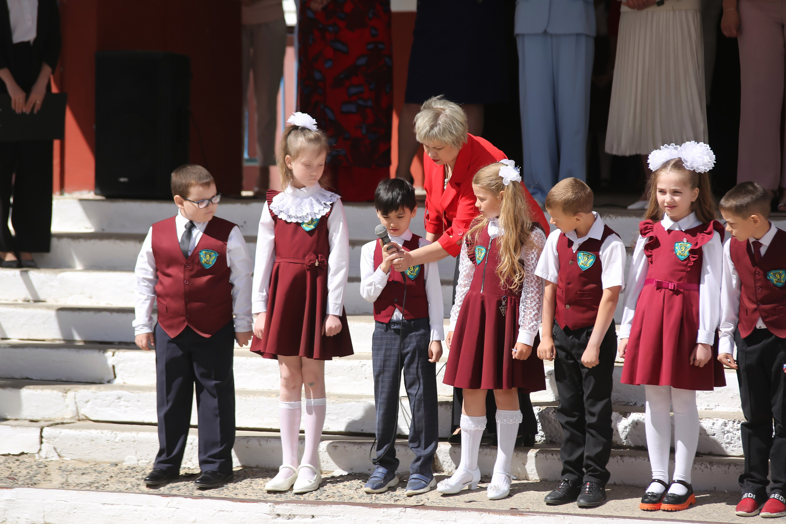 ЛИНЕЙКА «ПОСЛЕДНИЙ ЗВОНОК» 9 ШКОЛА 2024 г МЦЕНСК. ТВОЙ АЛЬБОМ / ТВОИ ПРАВИЛА