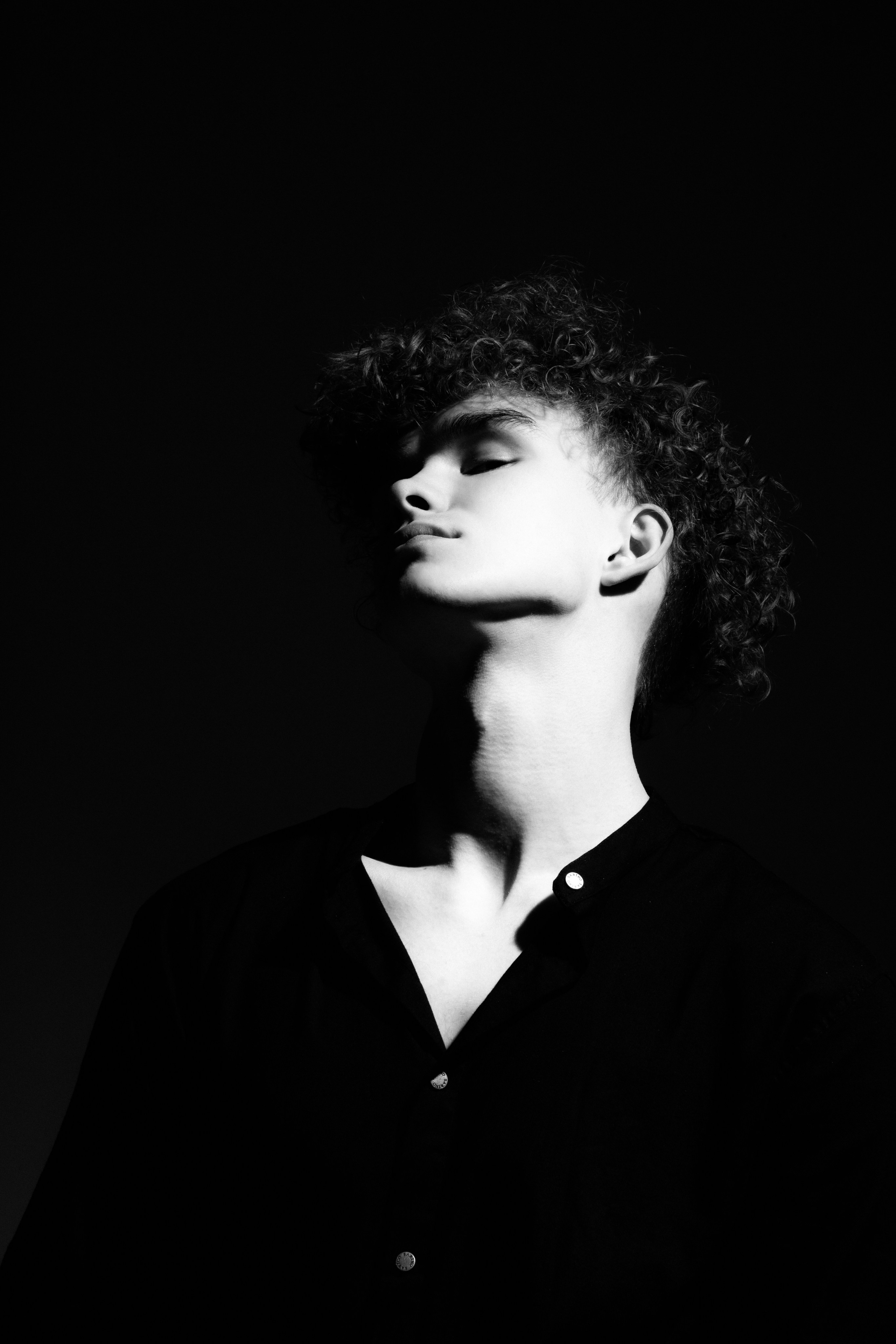 Женя. Креативный, коммерческий фотограф в Москве