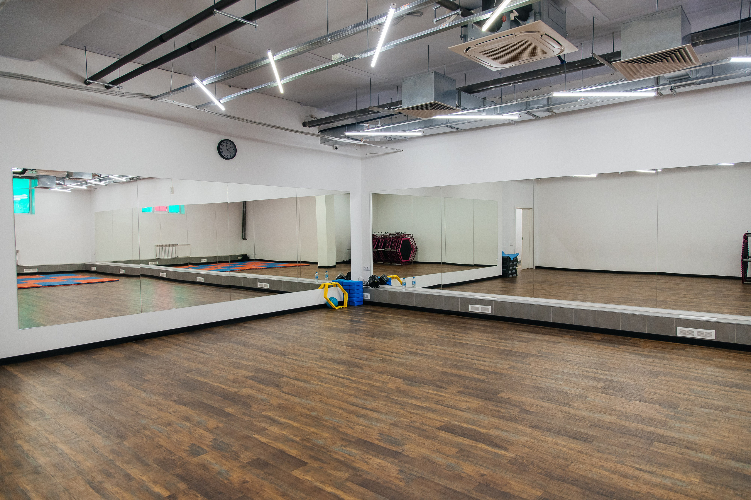 Тренажерный зал. Креативный и женский Фотограф Омске Наталья Лебедева