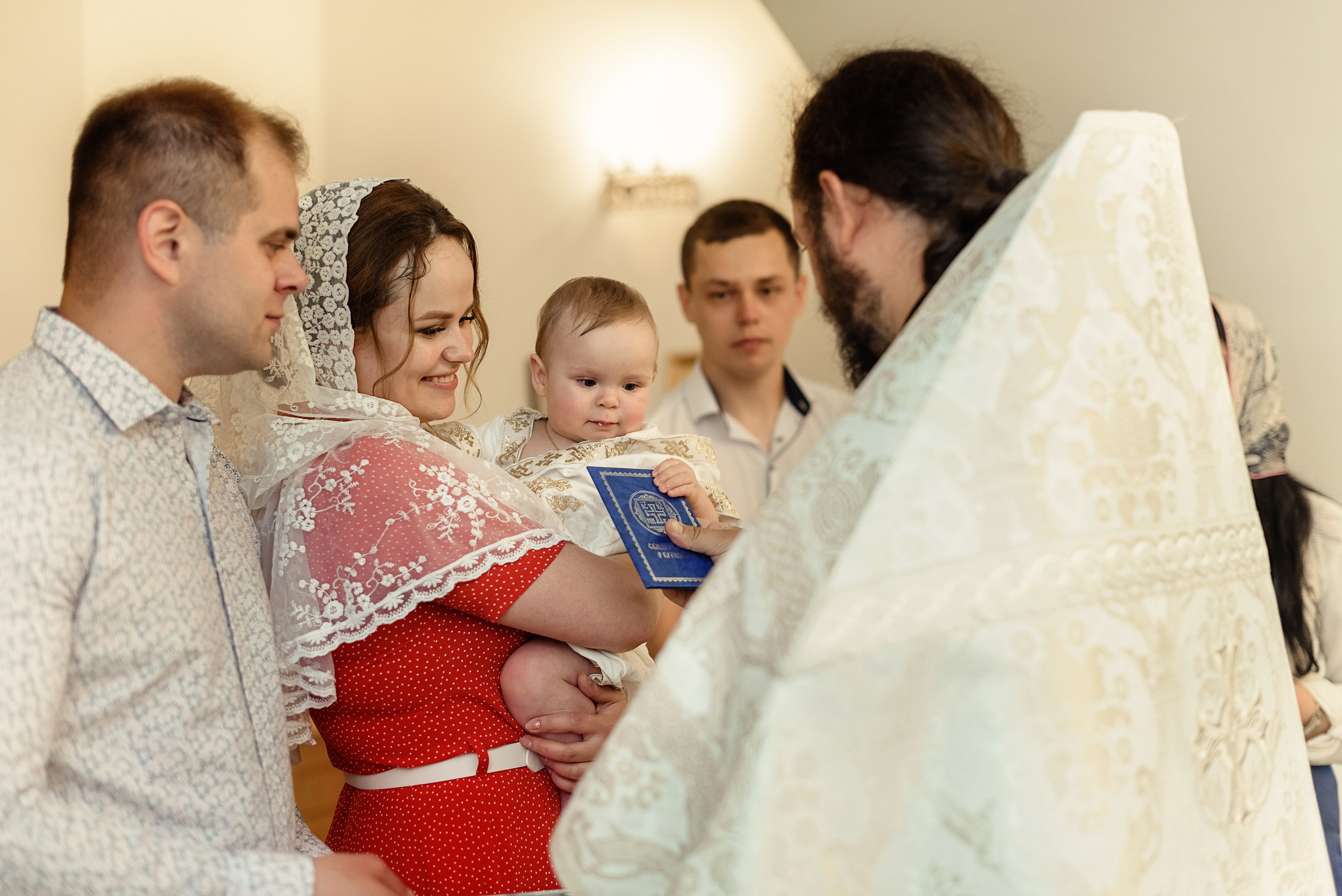 Крещение Льва. Фотограф Ростов Великий Юлия Кузьмина Фотограф на крещение Ярославль