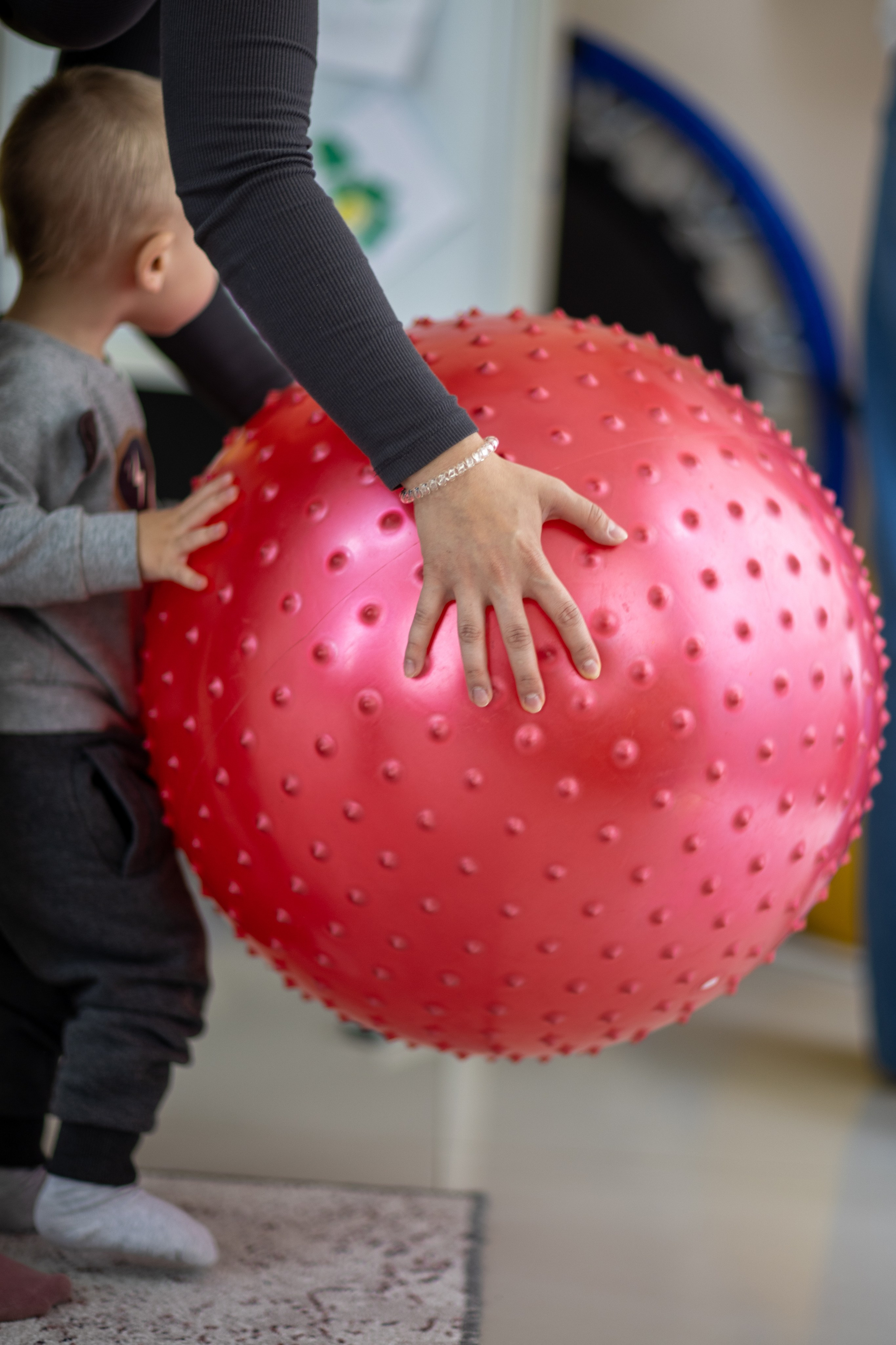 Логопедический центр"Радуга нить». Медиапродюсер, фотограф в Минеральных Водах —Виктор Холодов