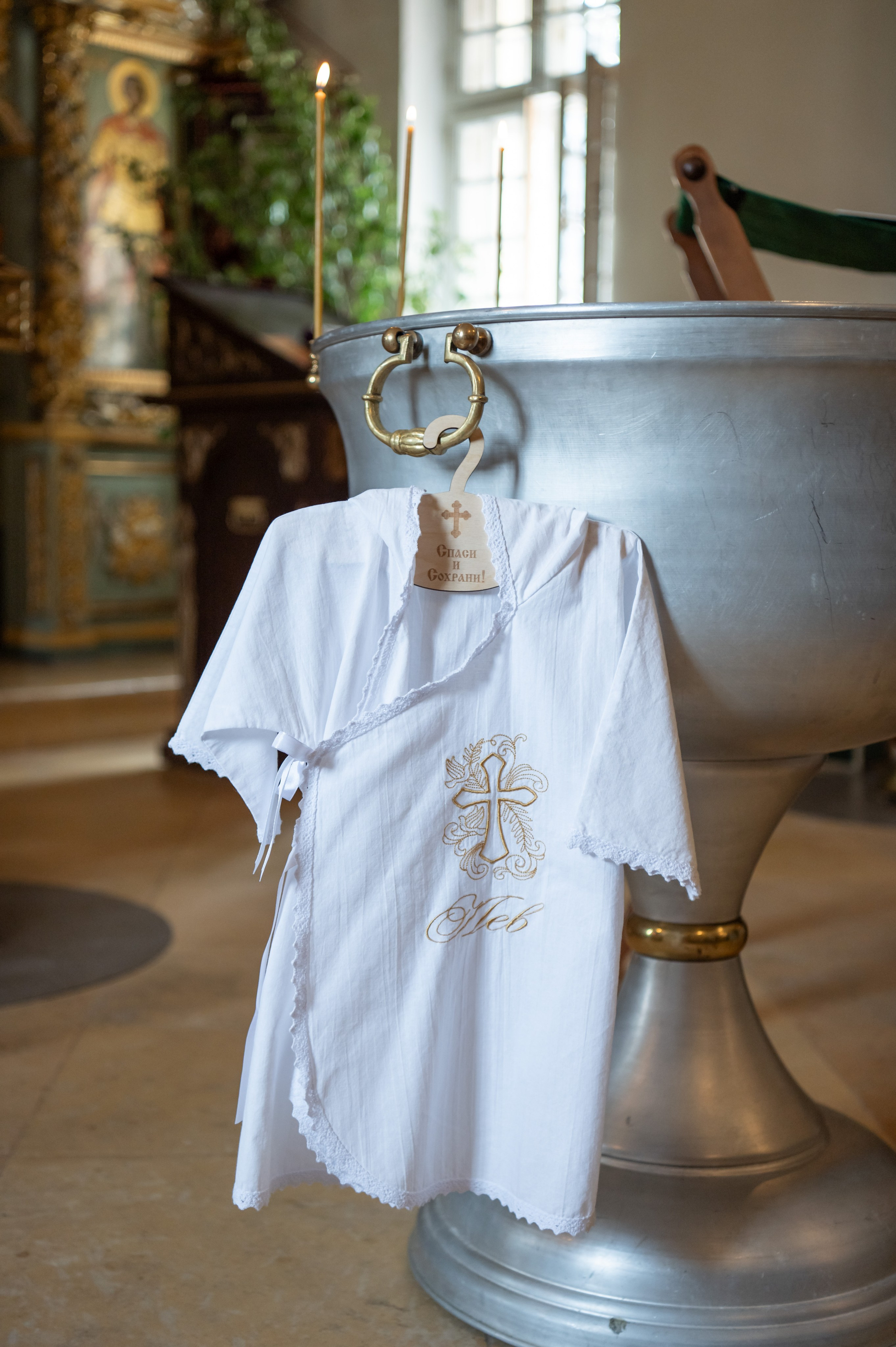 Храм Живоначальной Троицы Патриаршее Подворье. Крещение Льва. Детский и семейный фотограф г. Москва Оксана Катаджи