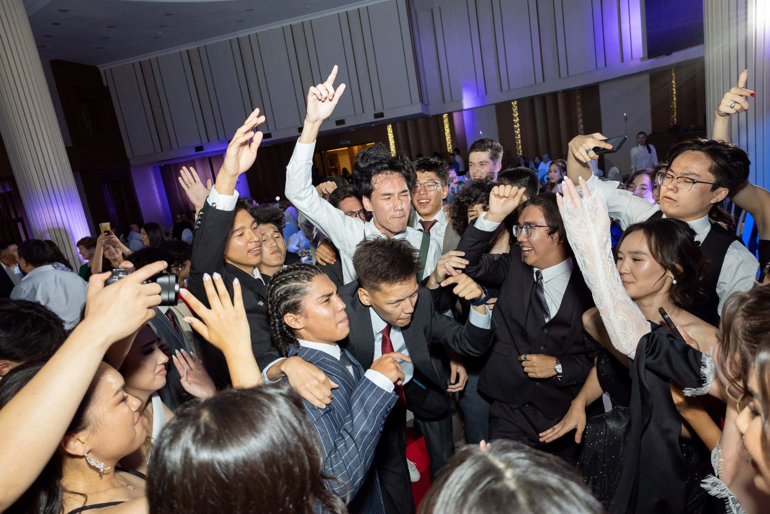 Выпускной вечер | Встреча рассвета. Фото и видеосъемка в Алматы