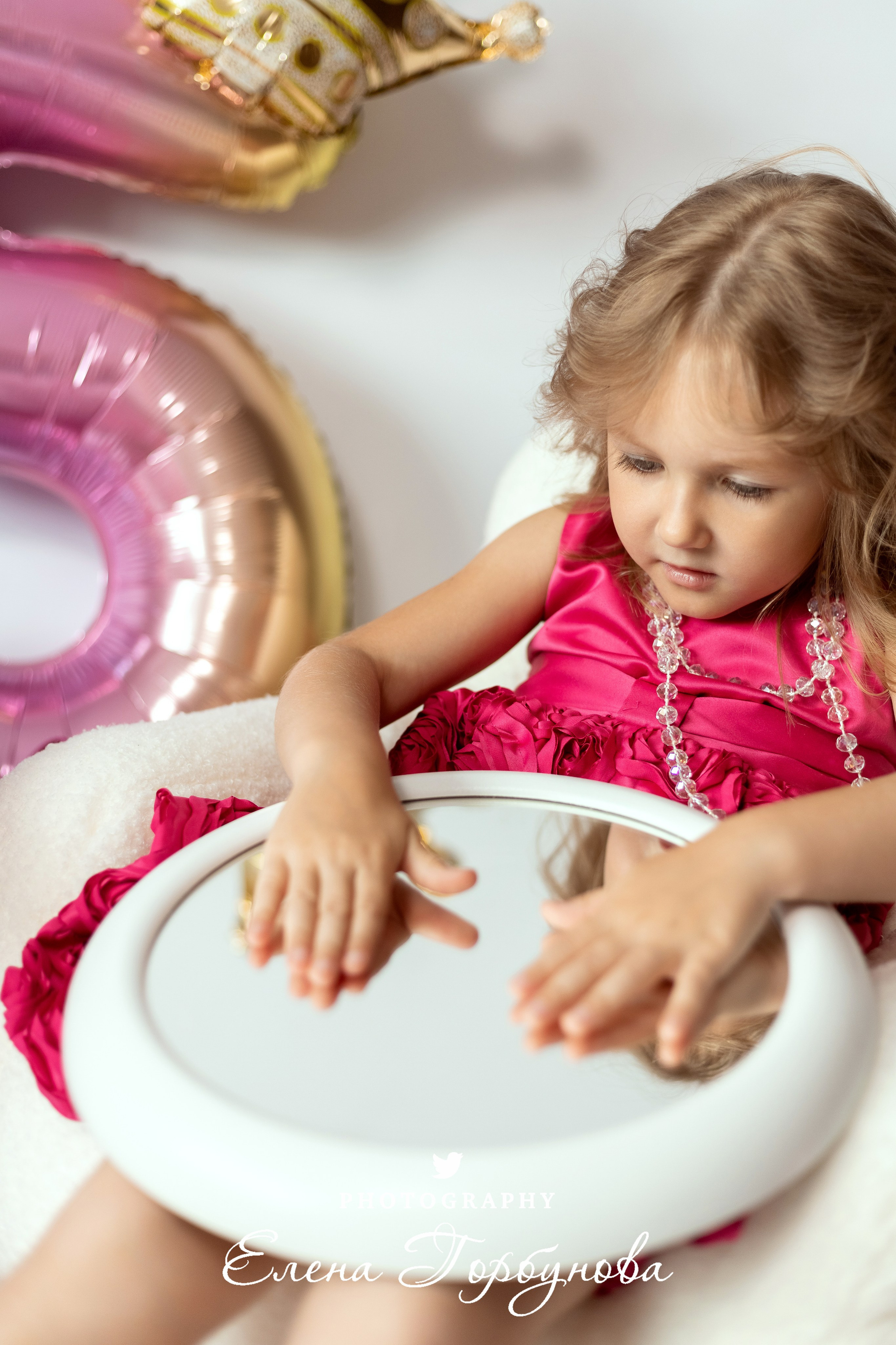 «Модница в розовом» В моей студии. Вероника и Александра. 2024. Фотограф Пермь. Свадьбы. Семья и дети, школа, д. сад. Фотокниги