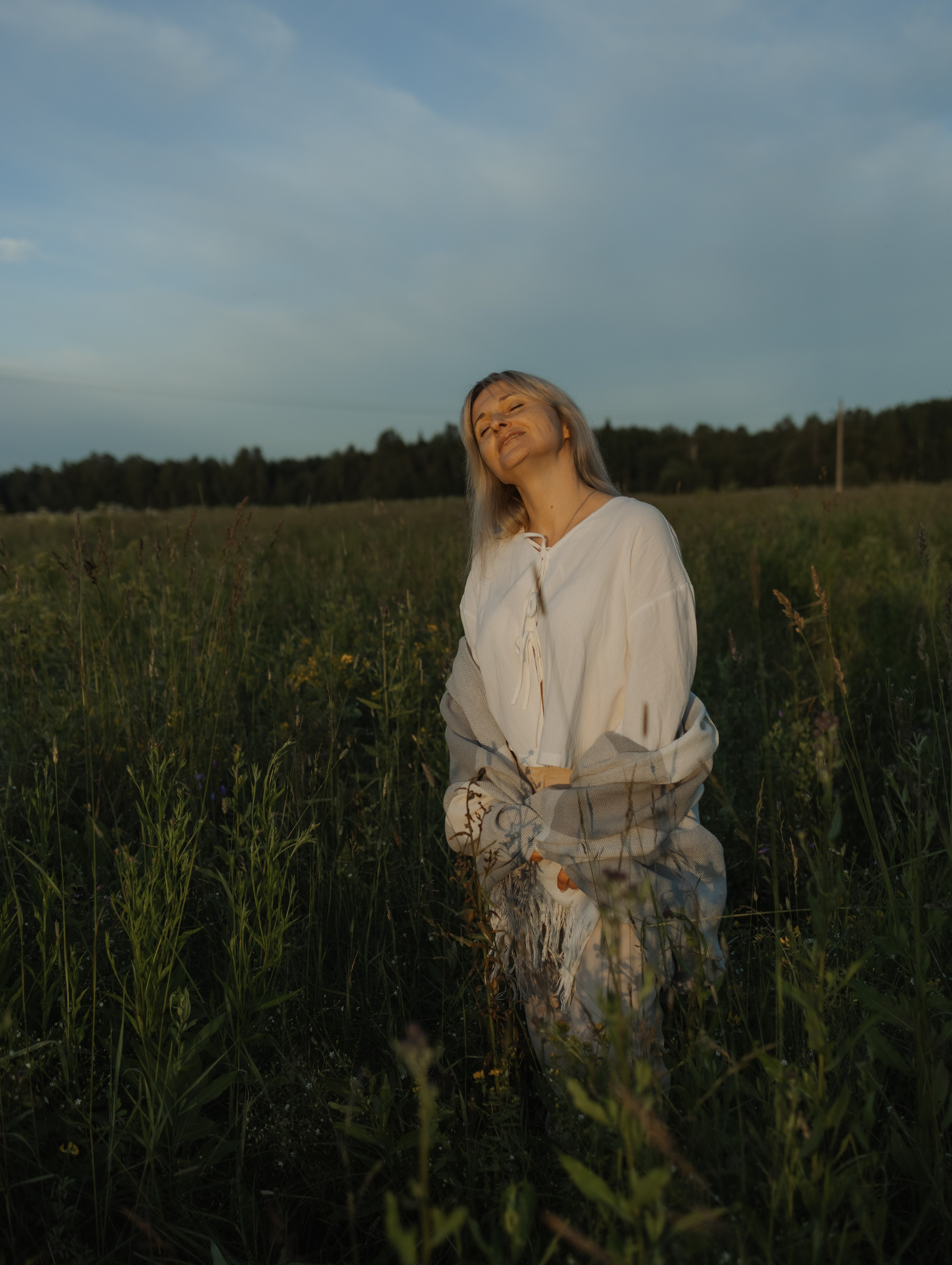 С Леной в полях. Фотограф Углич и Ярославль Ольга Тятюшкина