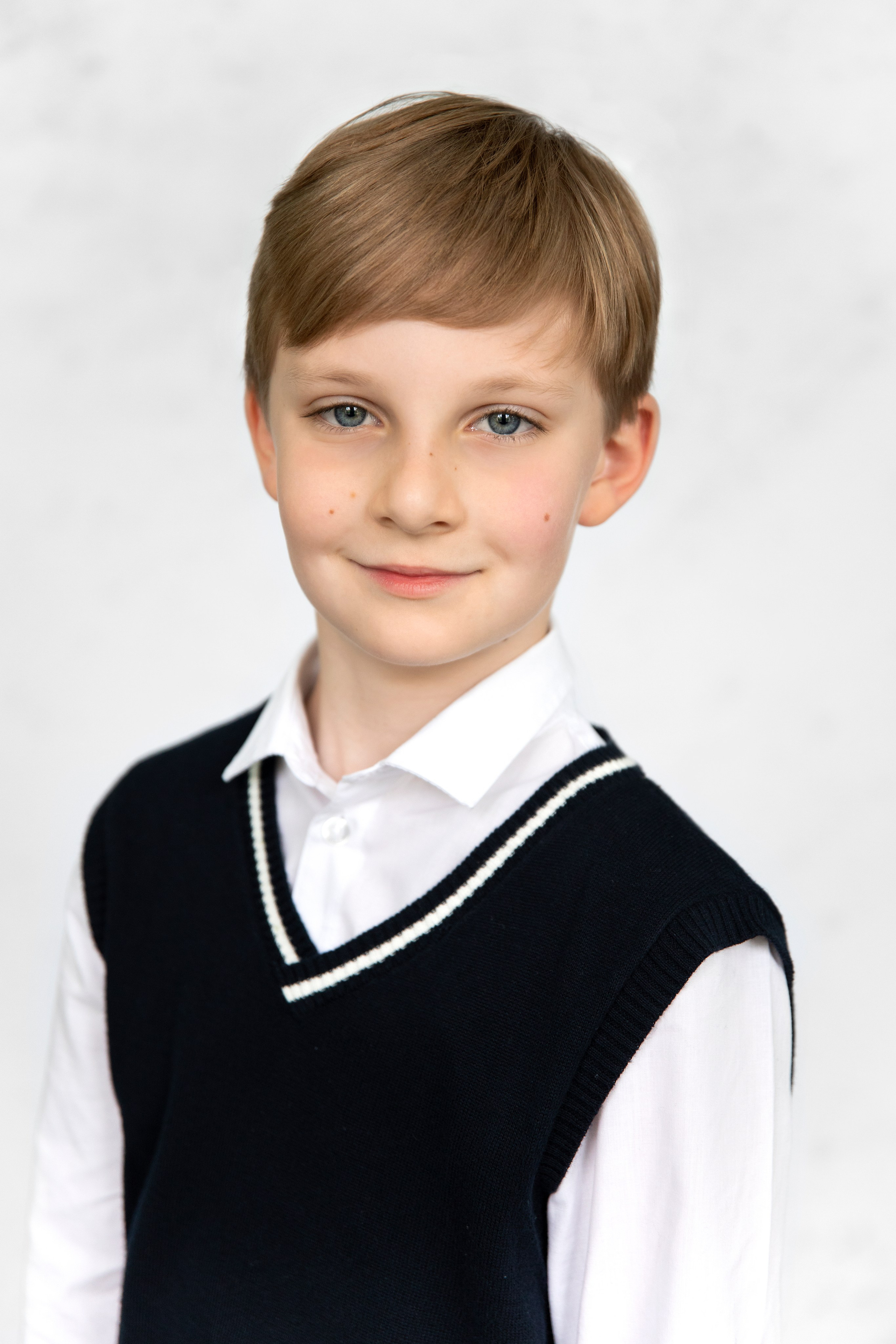 Школьный портрет. Начальная школа. Фотограф в Москве Надуева Татьяна. Женский портрет, детский портрет, с