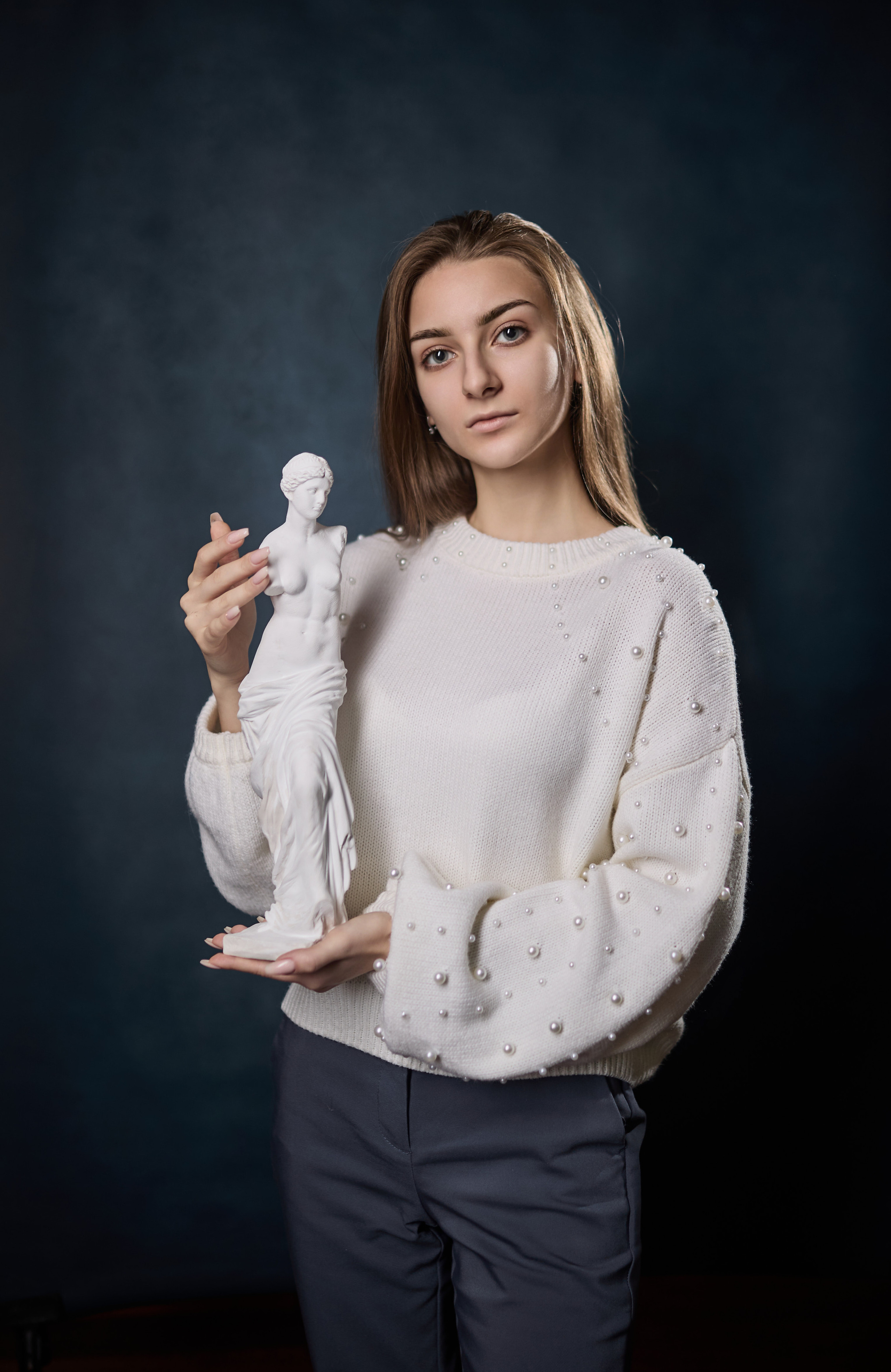 Индивидуальные школьные портреты. Фотограф Олег Сотник